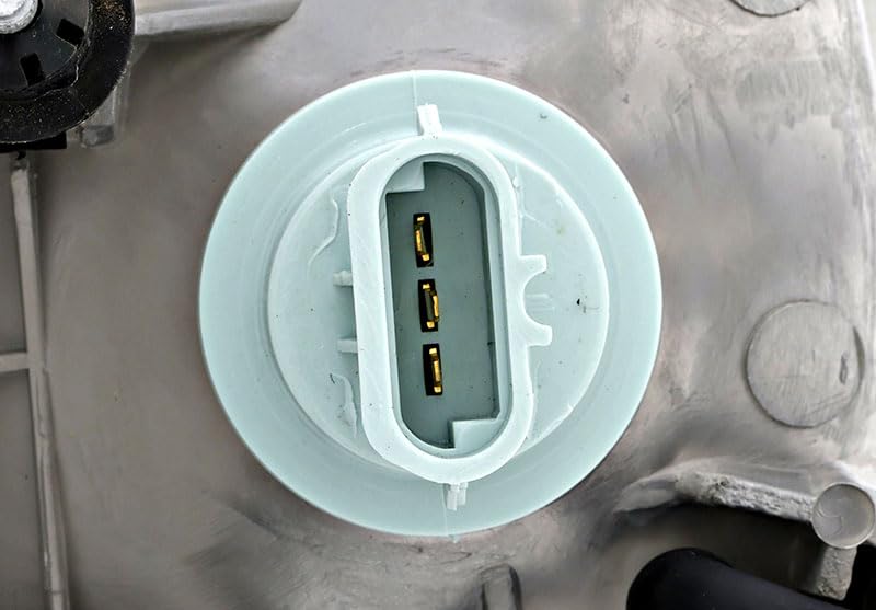 1995-1997 Lincoln Town Car Halogen Headlight Assembly Kit - Driver & Passenger Side Replacement Lamps - Perfect for Night Driving, Road Trips and Vehicle Restoration Projects
