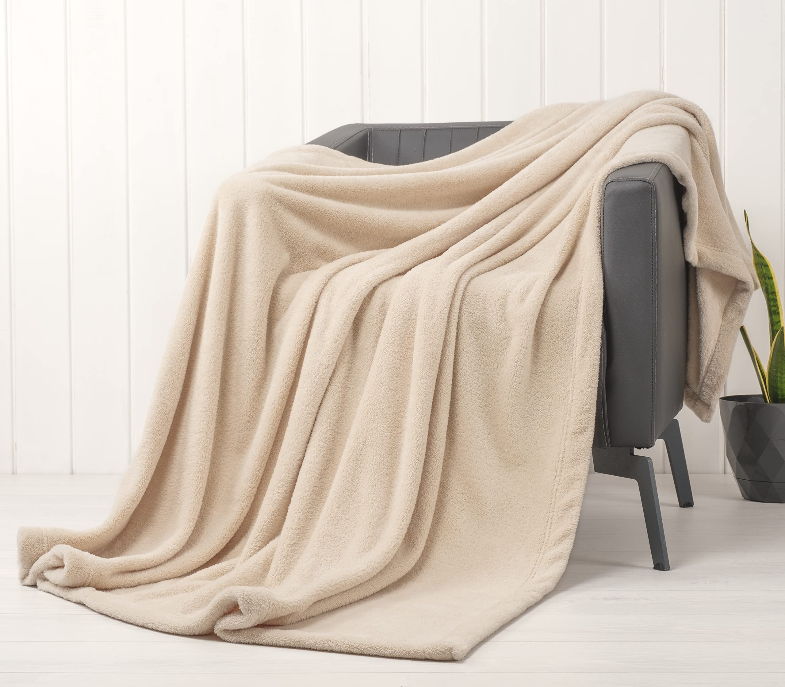 Premium Soft Linen Fleece Blanket Queen Size 85x90 Inch - Ultra Plush Cozy Oversized Blanket for Bed, Couch & Sofa - Breathable Warm Beige Blanket for Winter Nights, Movie Time & Home Decor