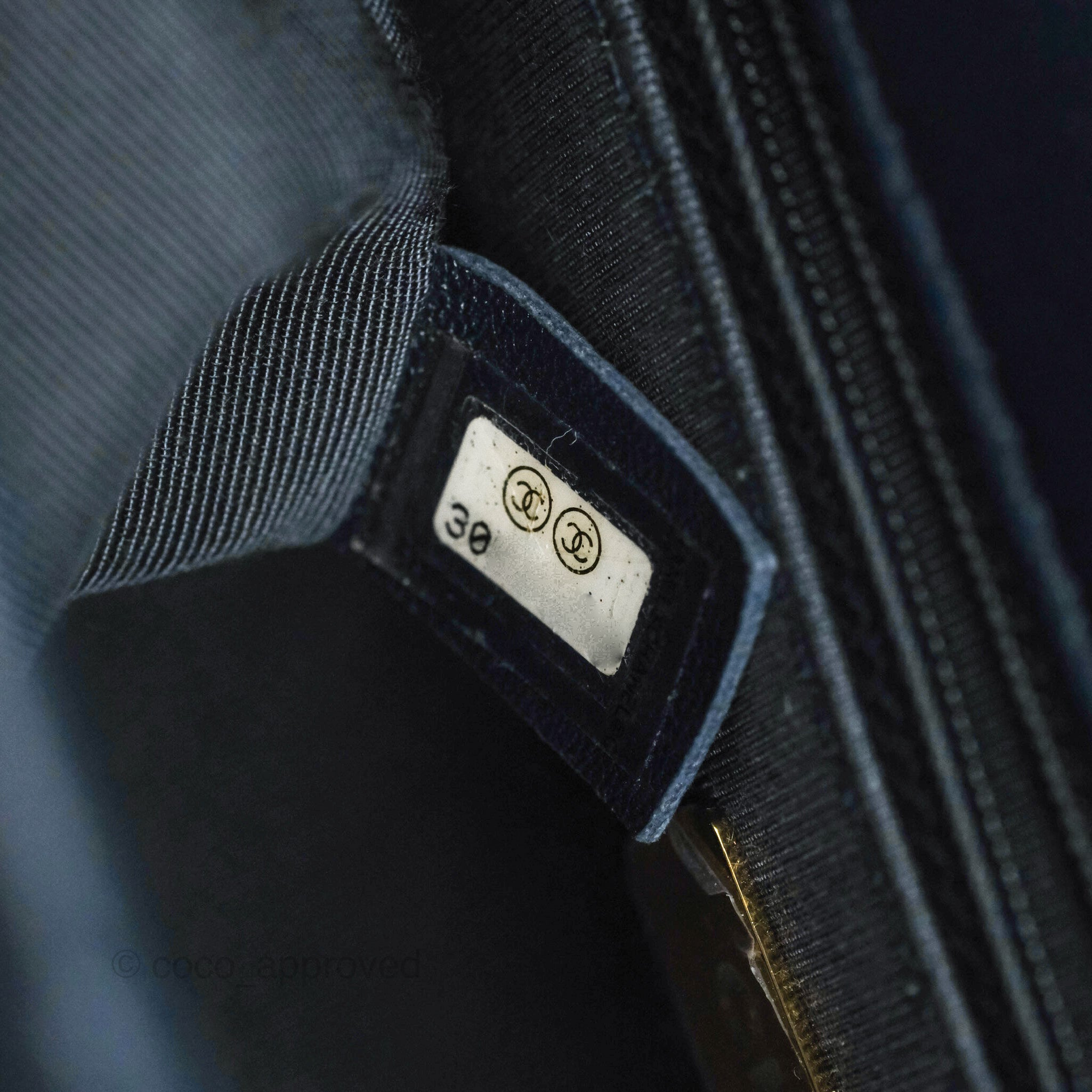 Chanel 19 Small Navy Blue Lambskin Leather Bag with Mixed Metal Hardware - Luxury Designer Handbag for Women, Perfect for Everyday Use & Special Occasions
