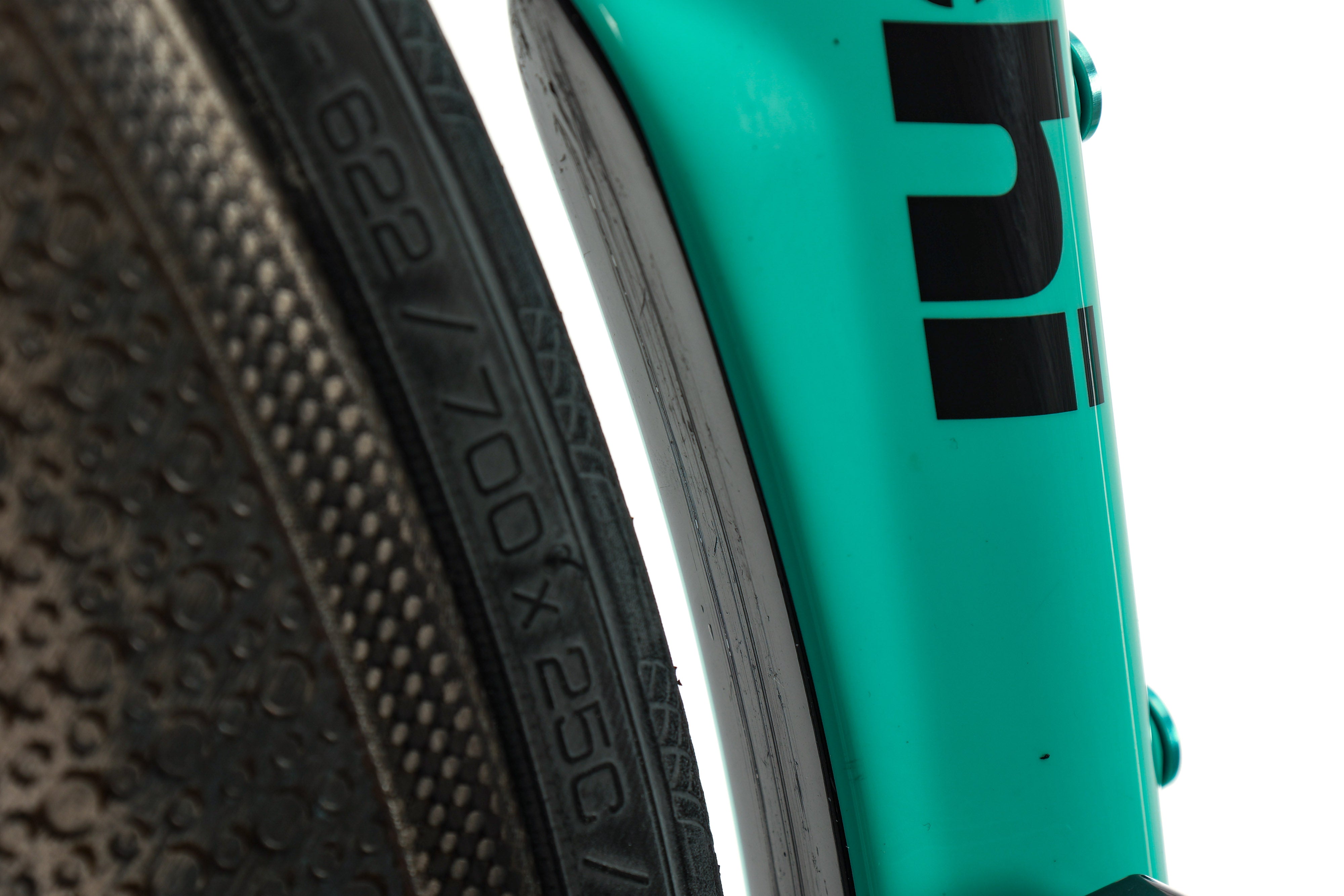Bianchi Oltre XR4 Road Bike 2018 - 57cm Carbon Frame, Lightweight & Fast - Perfect for Racing, Endurance & Long-Distance Cycling