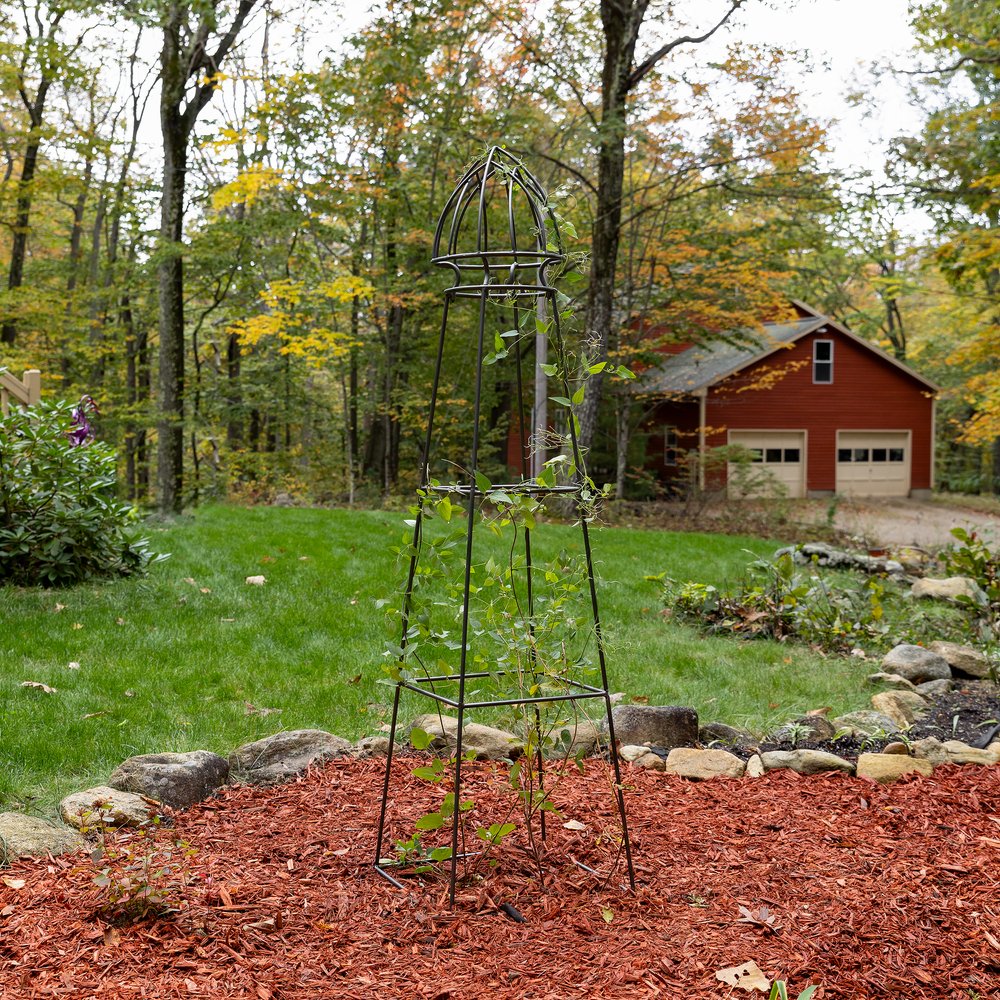 Achla Designs Minar Pylon - Elegant Garden Obelisk for Outdoor Decor | Perfect for Landscaping, Patio, and Backyard Accents