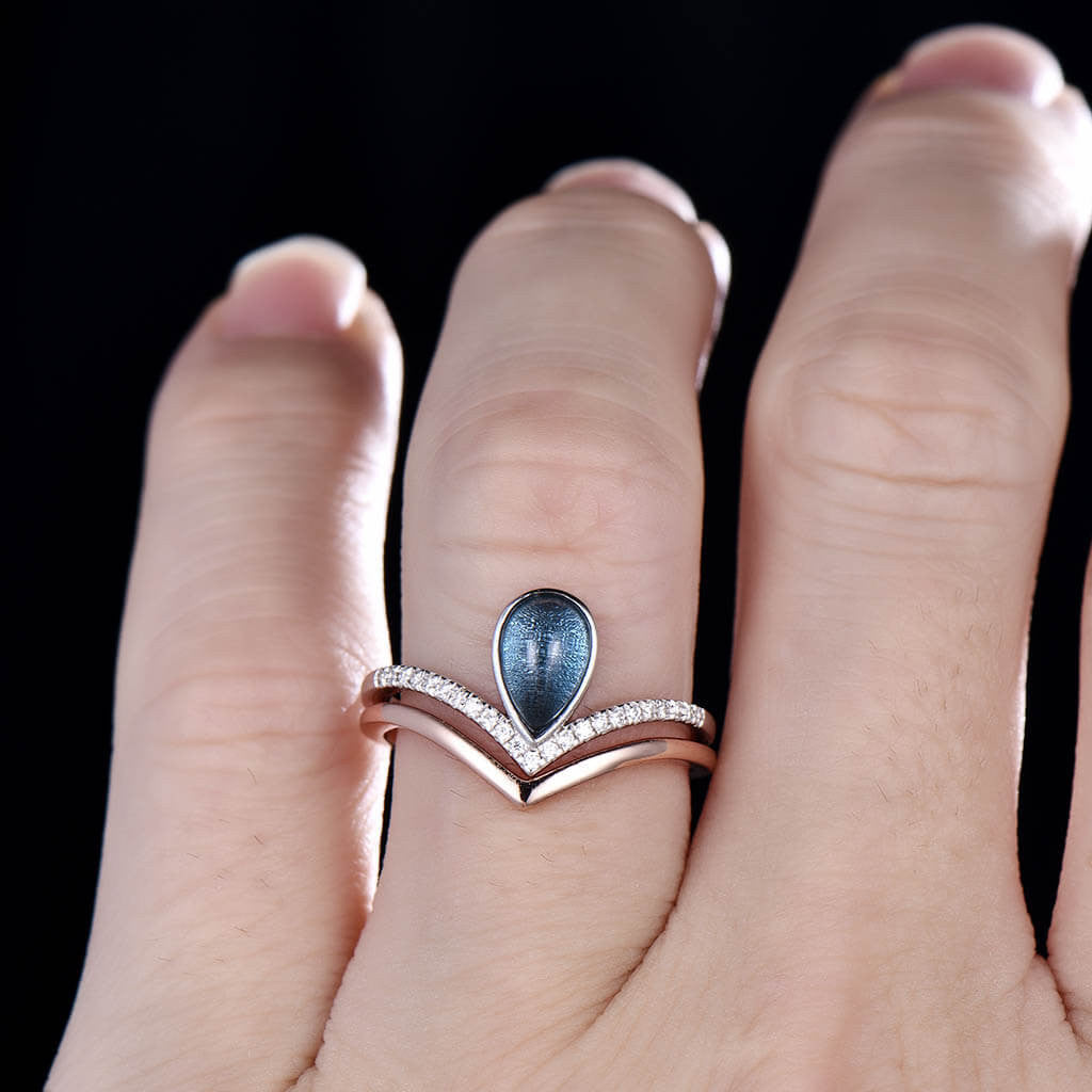 Pear London Blue Topaz Engagement Ring Set in 14k/18k Gold - Elegant Wedding & Proposal Jewelry for Her