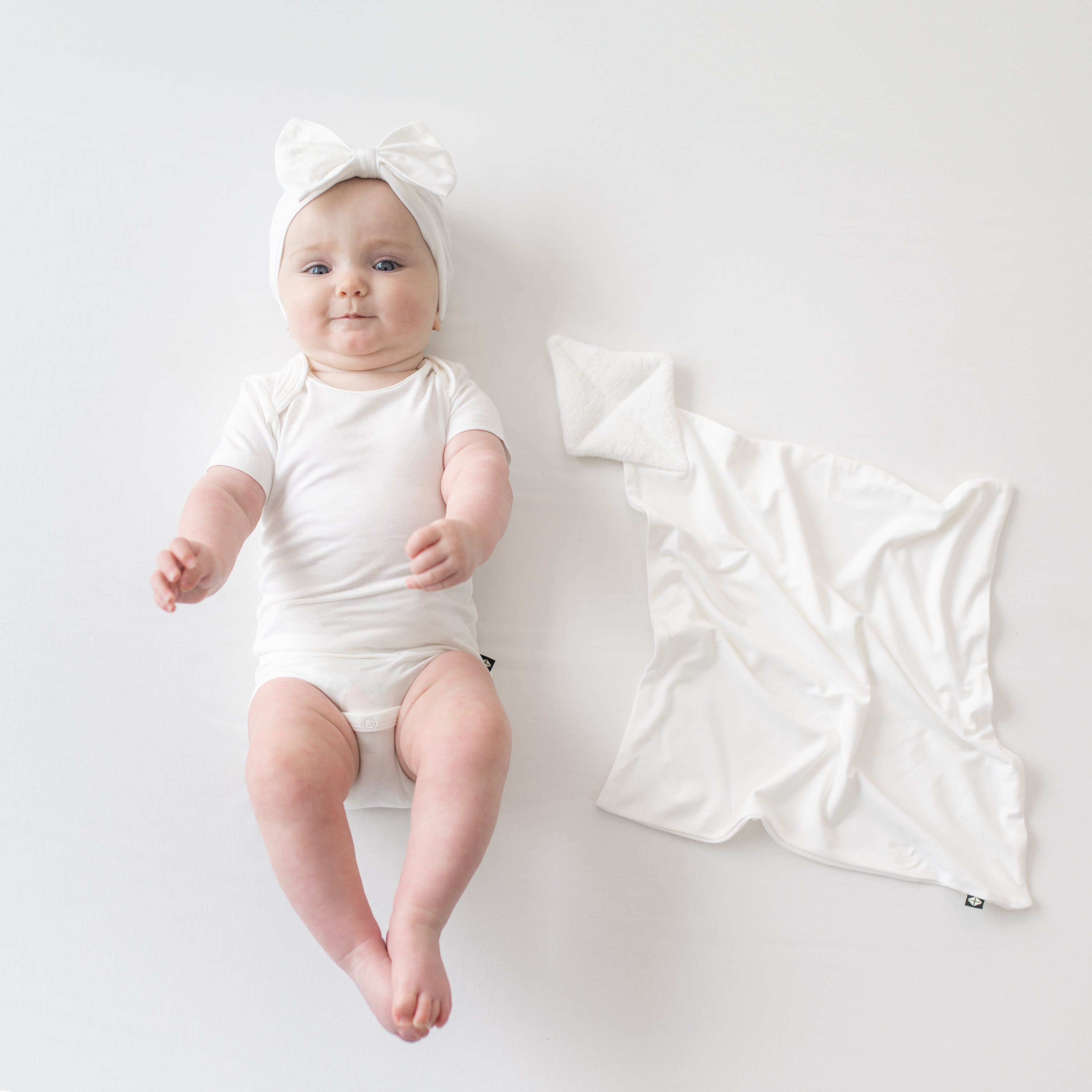 Soft Cloud Kite Lovey Baby Blanket - Adorable Plush Toy for Newborns & Toddlers - Perfect for Nursery, Stroller, and Playtime