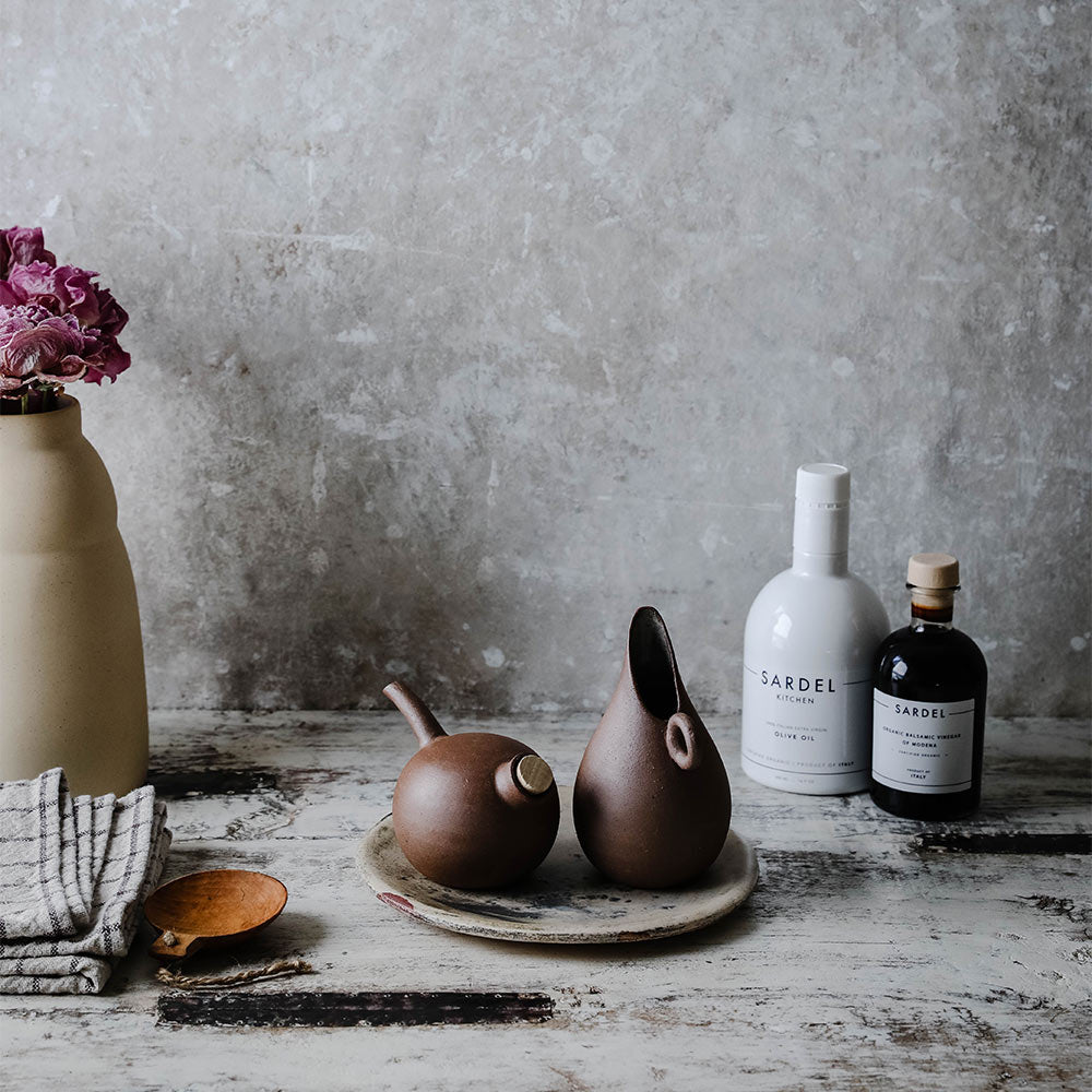 Handmade Ceramic Terracotta Oil & Vinegar Dispenser Bottles - Rustic Kitchen Decor for Olive Oil & Balsamic Vinegar - Perfect for Home Cooking, Salad Dressing & Gourmet Food Presentation
