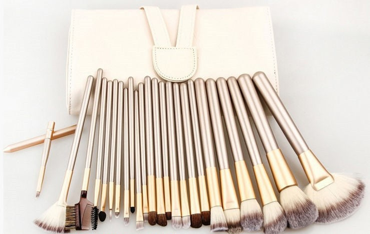Professional Makeup Brush Set of 3 - Soft Synthetic Bristles for Flawless Foundation, Blending & Contouring - Perfect for Everyday Makeup & Professional Use
