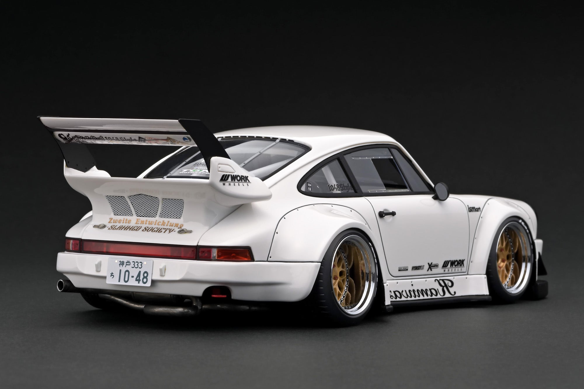 1:18 Scale Porsche 930 RWB White Diecast Model Car - Premium Collectible for Display, Racing Enthusiasts & Home/Office Decor