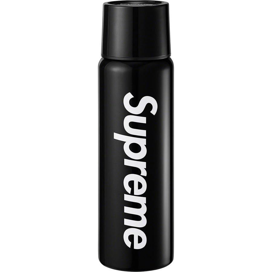 SUPREME 20FW SIGG Vacuum Insulated Stainless Steel Water Bottle 0.75L (25oz) - Keeps Drinks Hot/Cold for Hours - Perfect for Gym, Hiking, Travel & Everyday Use
