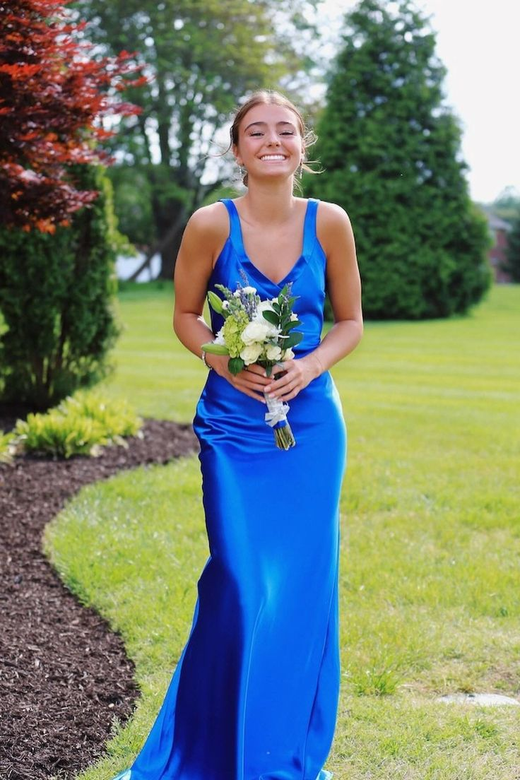 Elegant Yellow Mermaid Prom Dress for Women - Long Sleeve Formal Evening Gown J4080 | Perfect for Homecoming, Wedding Guest, Cocktail Party & Special Occasions