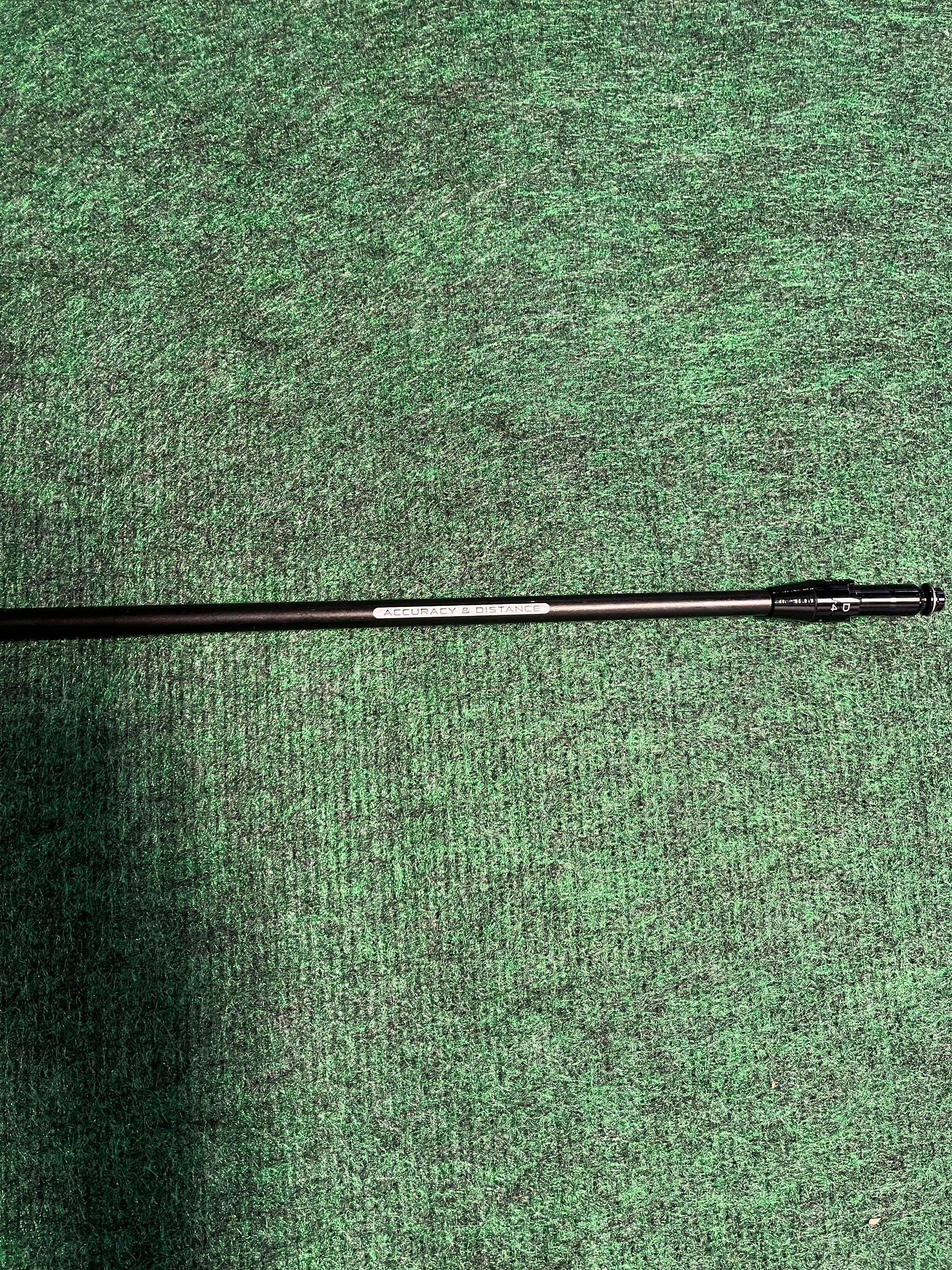 Graphite Design IZ 4 Fairway Wood Shaft - Regular Flex 43 Inch - High Performance Golf Club Shaft for Improved Accuracy and Distance on the Course