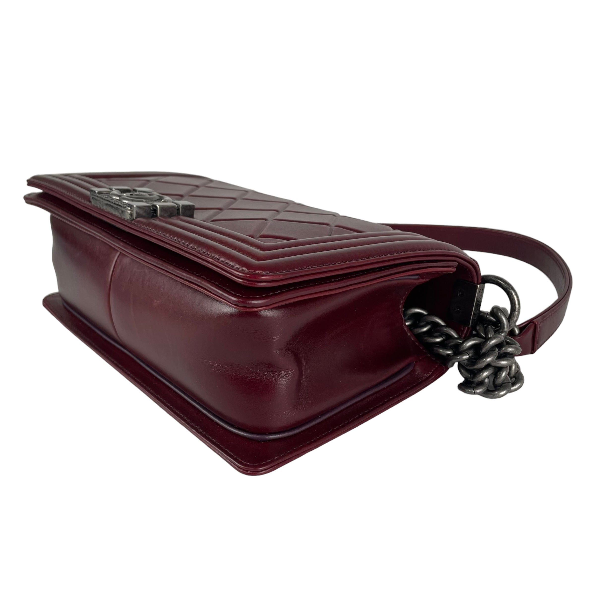 Chanel Old Medium Boy Bag in Burgundy Leather - Luxury Crossbody Handbag for Women, Perfect for Evening Events & Date Nights