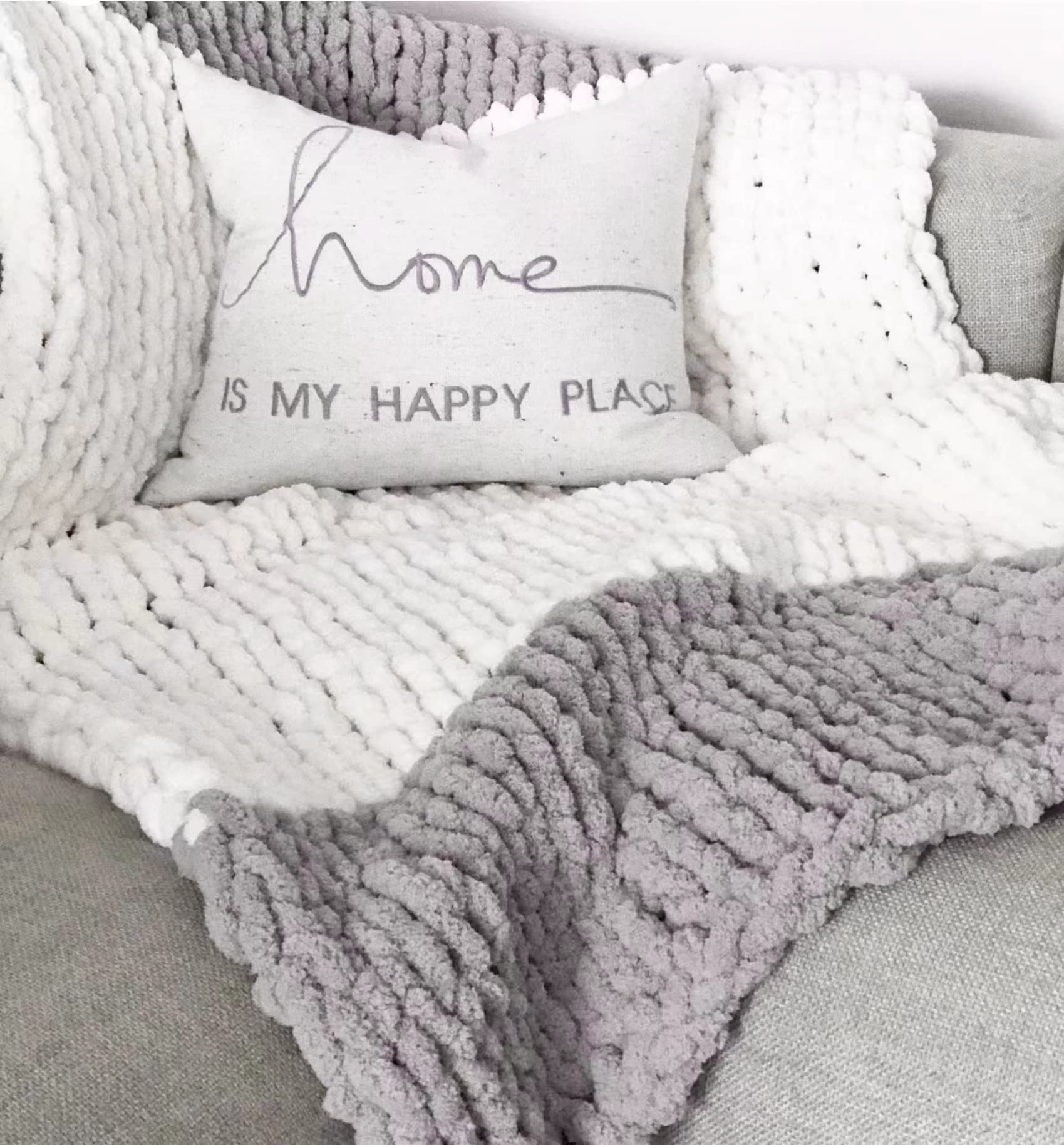 Chunky Knit Blanket Throw - Extra Large Soft Cozy Chenille Yarn Thick Crochet Blanket for Bed, Sofa & Home Decor | Heavy Weighted Cable Knit Throw | Machine Washable | Perfect for Winter Nights, Living Room Lounging & Gift Giving