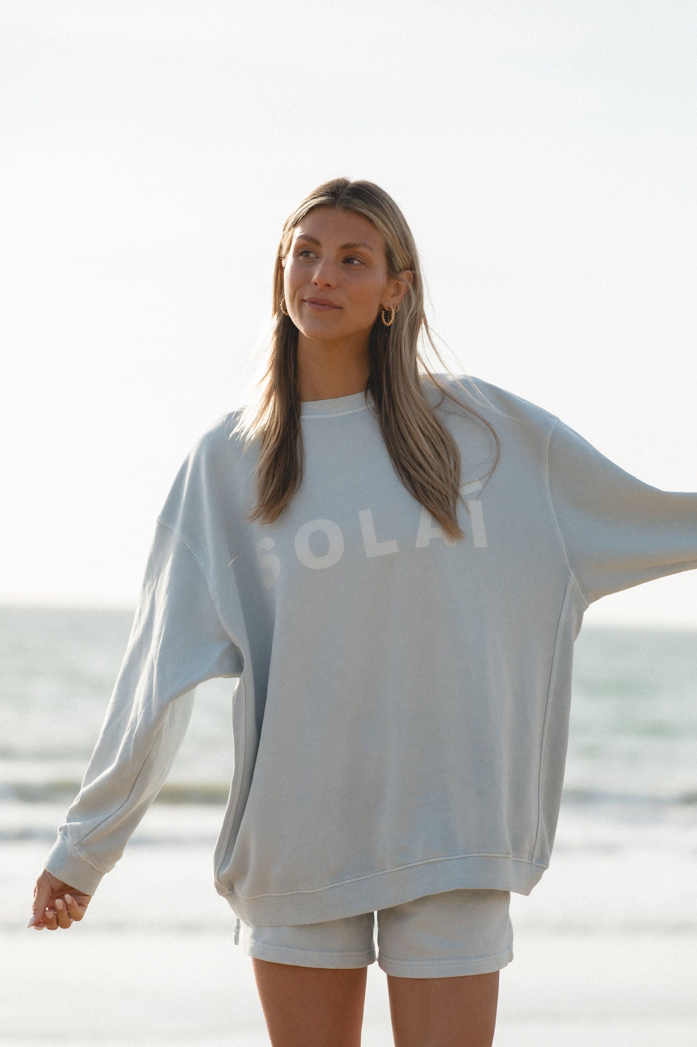 SOLAÍ Oversized Crew Neck Sweatshirt - Women's Casual Loose Fit Pullover for Comfort & Style | Perfect for Lounging, Travel & Everyday Wear