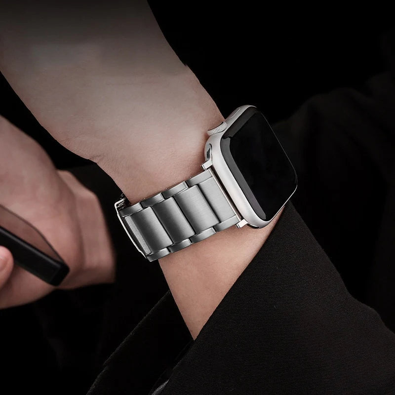 Premium Titanium Link Bracelet for Men & Women - Durable, Lightweight & Hypoallergenic - Perfect for Everyday Wear, Gifts & Special Occasions