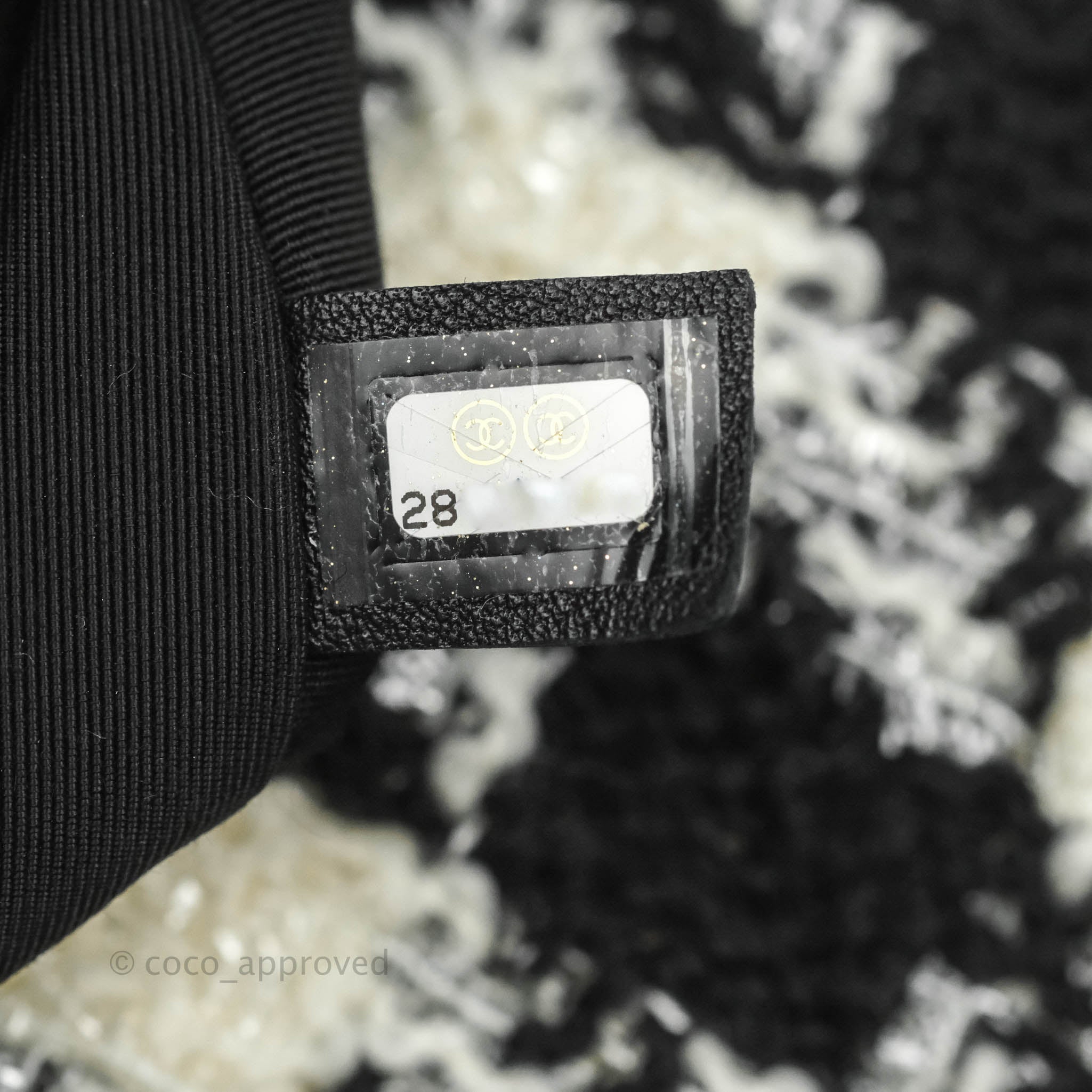 Chanel 19 Medium Flap Bag - Black & White Houndstooth Tweed with Mixed Hardware | Luxury Designer Handbag for Women, Perfect for Work, Parties & Special Occasions