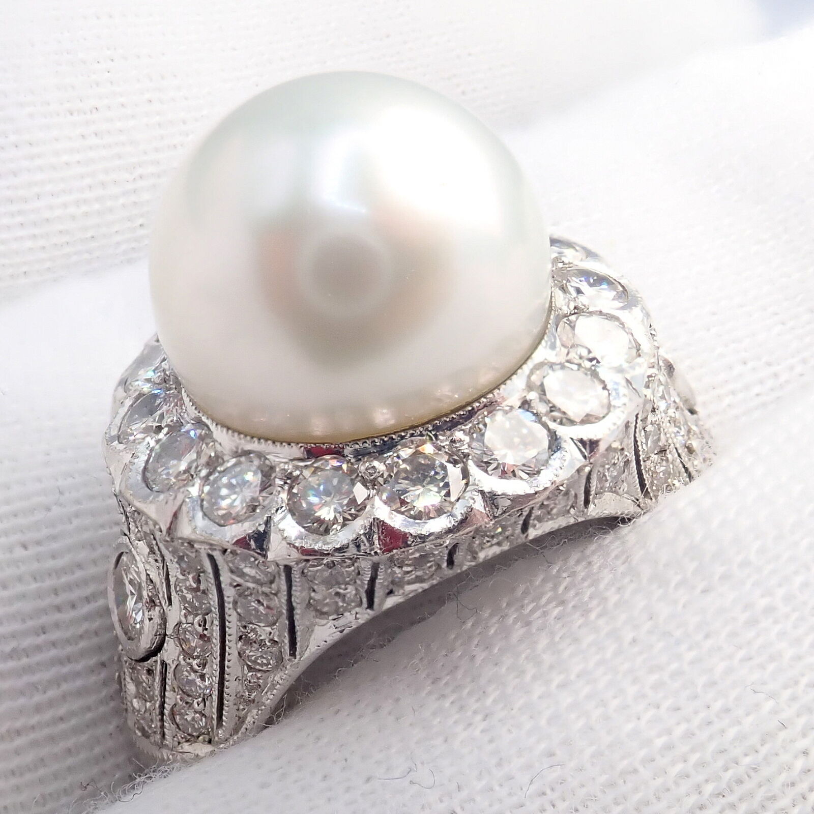 Vintage 18k White Gold Diamond & 12.5mm Pearl Cocktail Ring for Women - Elegant Bridal, Anniversary, or Evening Party Jewelry Gift