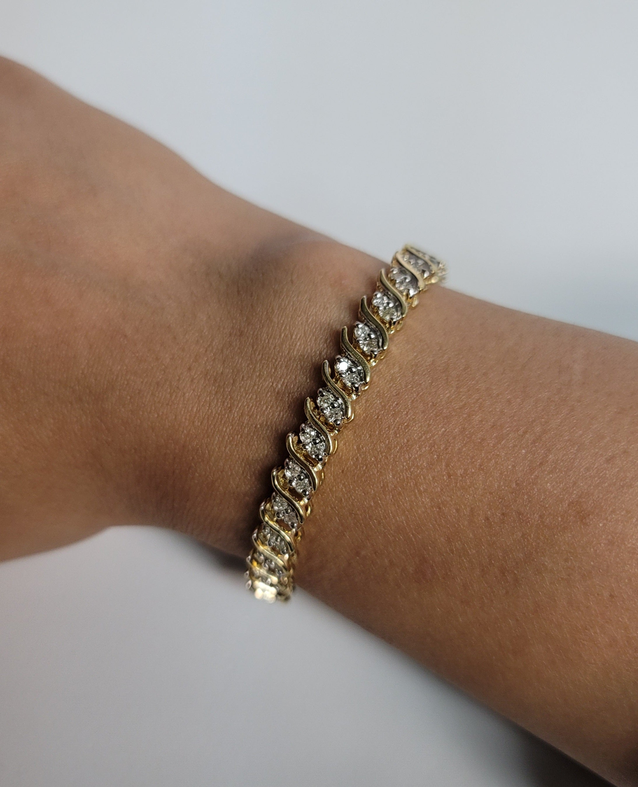 Elegant S-Shaped Diamond Tennis Bracelet - 2.10cttw 14K Yellow Gold for Women - Perfect for Weddings, Anniversaries & Special Occasions