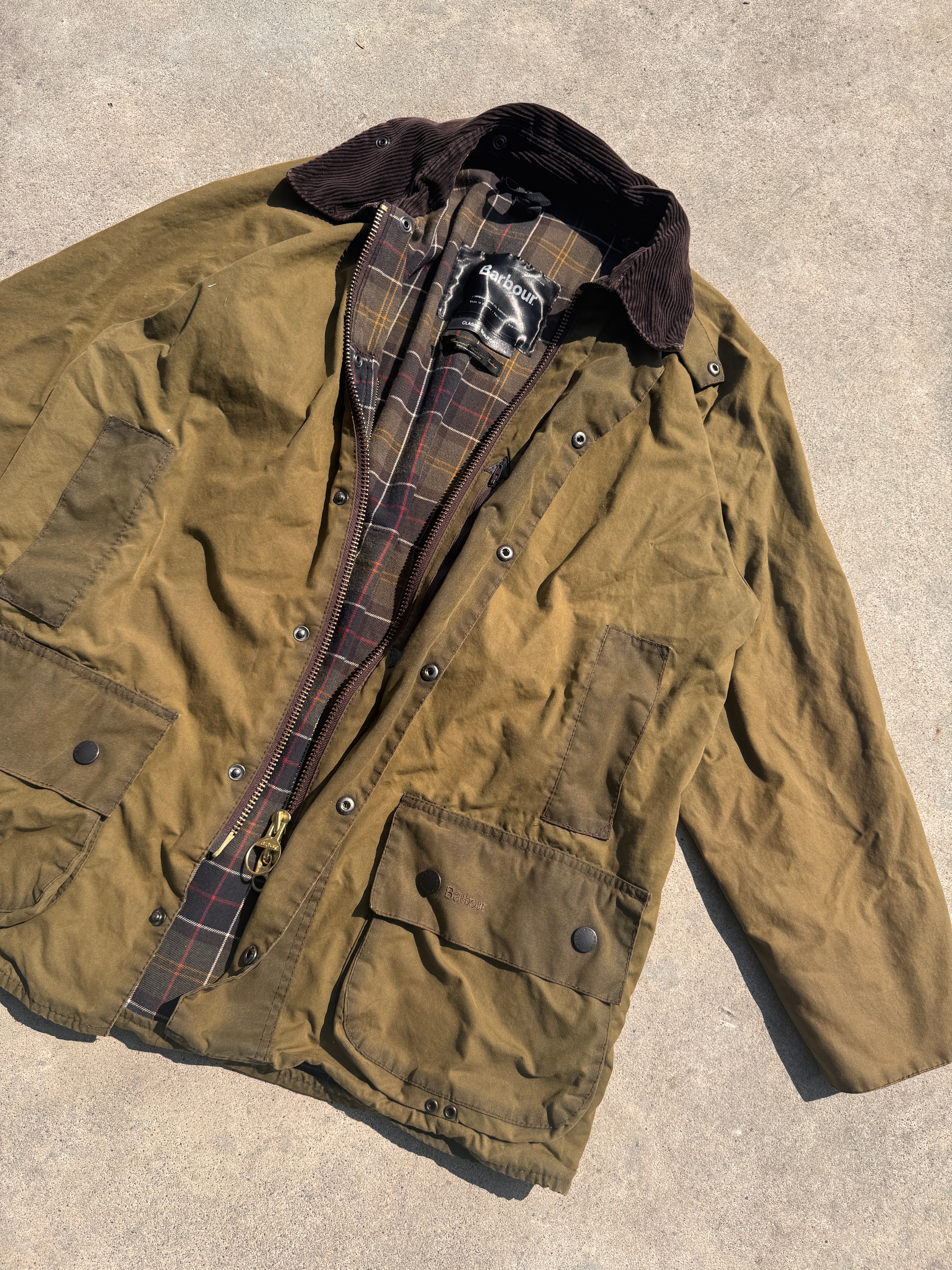 Barbour Waxed Cotton Jacket for Men - Medium Size | Waterproof & Windproof Outdoor Coat for Hiking, Hunting & Casual Wear