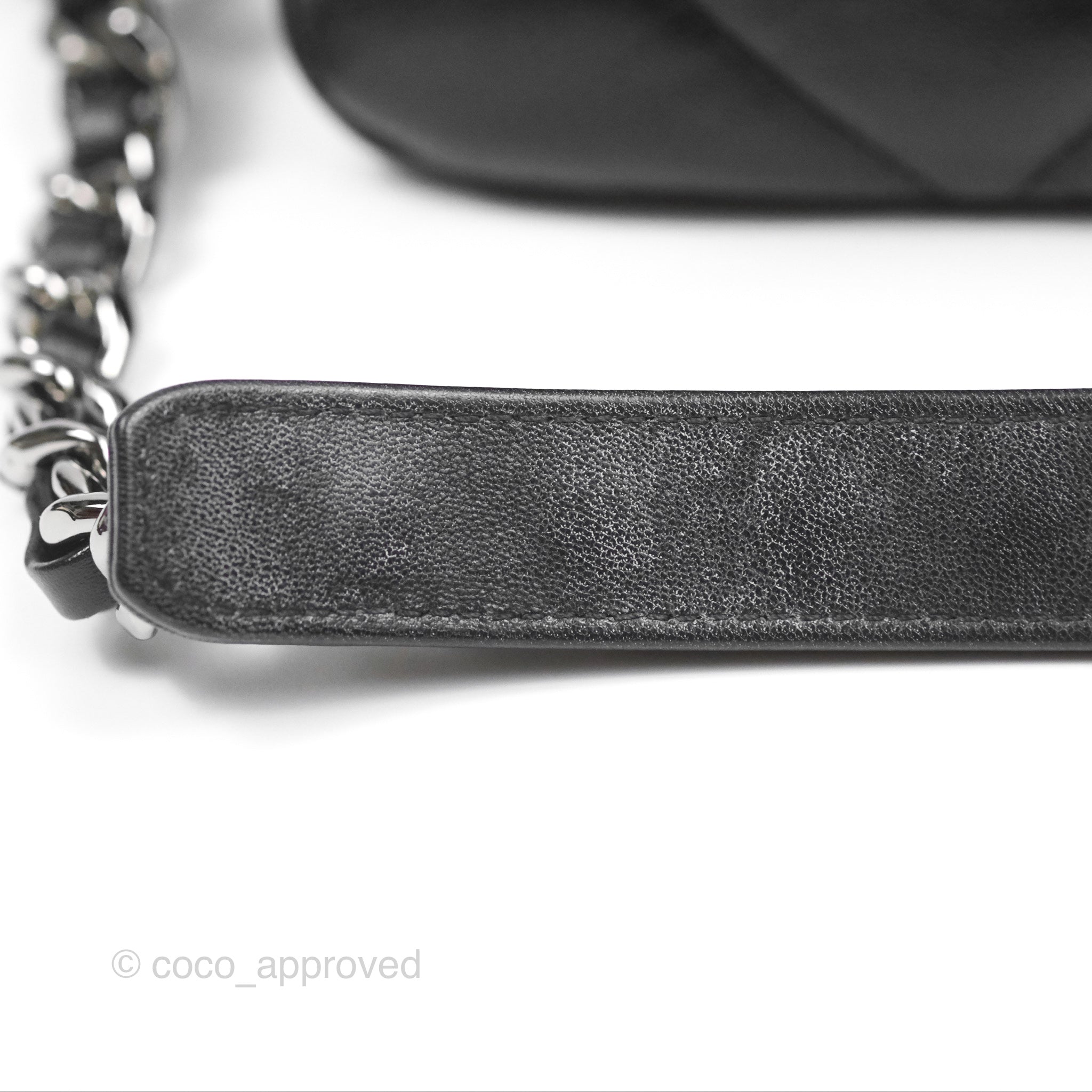 Chanel 19 Small Handbag Black Mixed Hardware - Luxury Designer Crossbody Bag for Women, Perfect for Date Night & Evening Events