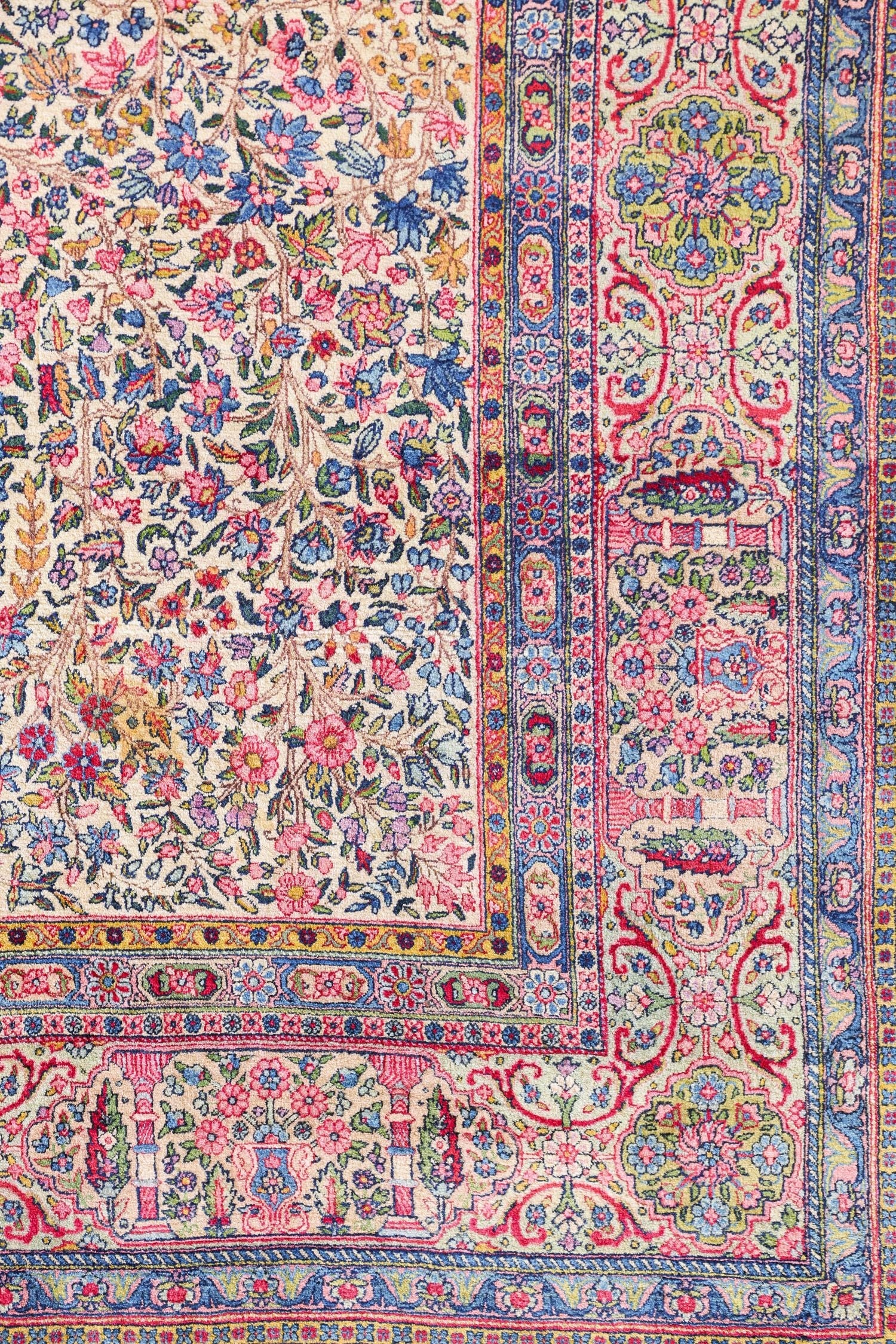 Antique Kerman Handwoven Traditional Persian Rug - J78691 - Perfect for Living Room Decor, Bedroom Accent & Luxury Home Interior Design