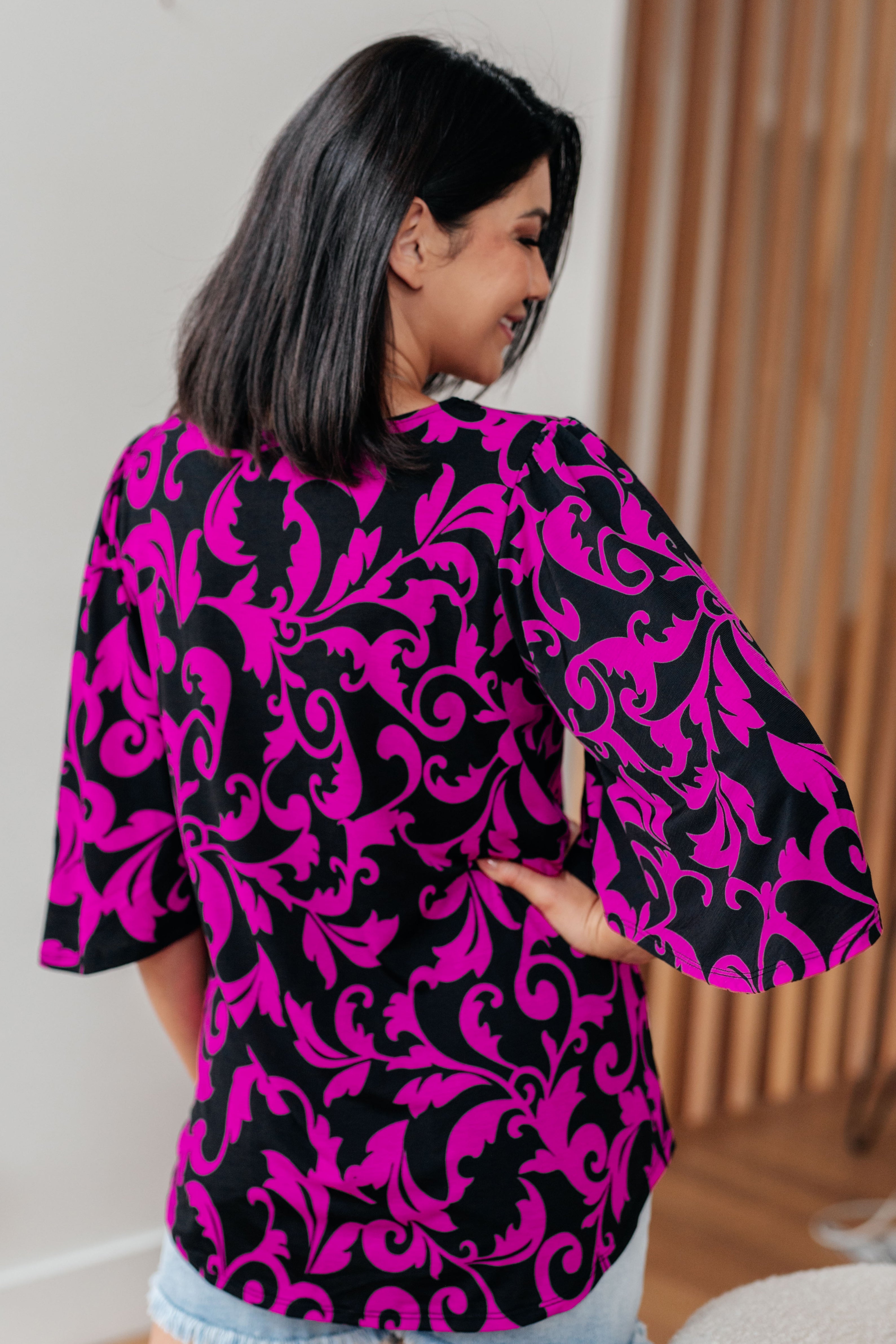 Stylish Magenta V-Neck Casual Top for Women - Perfect for Everyday Wear, Office & Date Nights