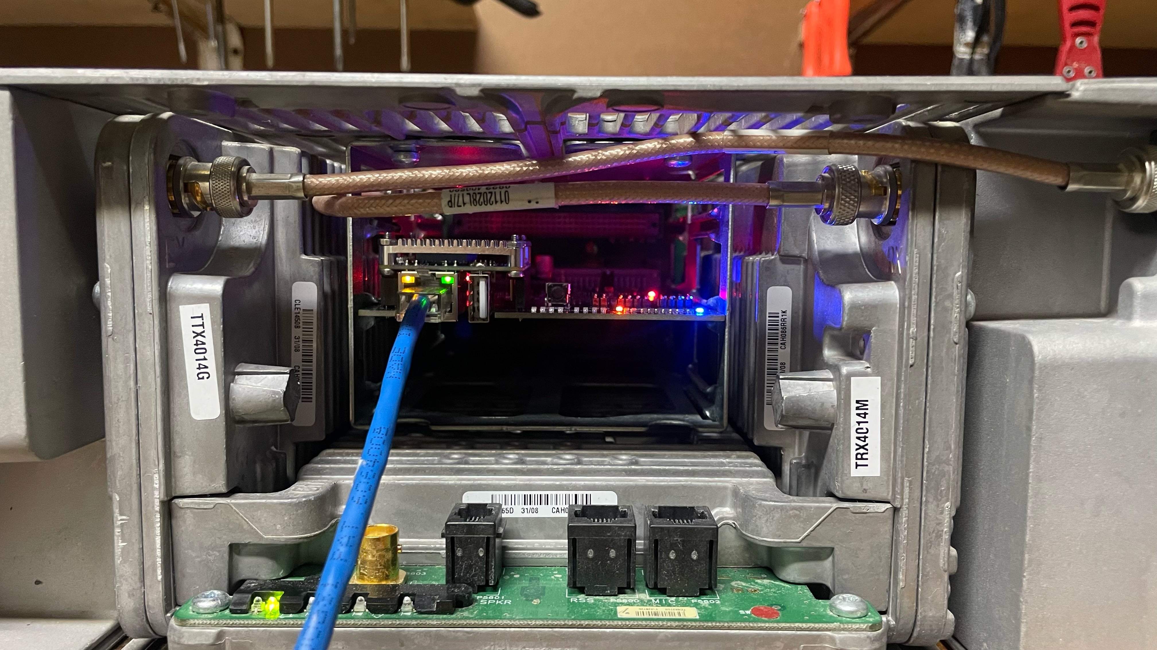 Motorola MTR2000 UHF Repeater (435-470MHz) - HAM Modified Pi Star for Amateur Radio & Emergency Communication - Perfect for Remote Areas, Disaster Response & Two-Way Communication