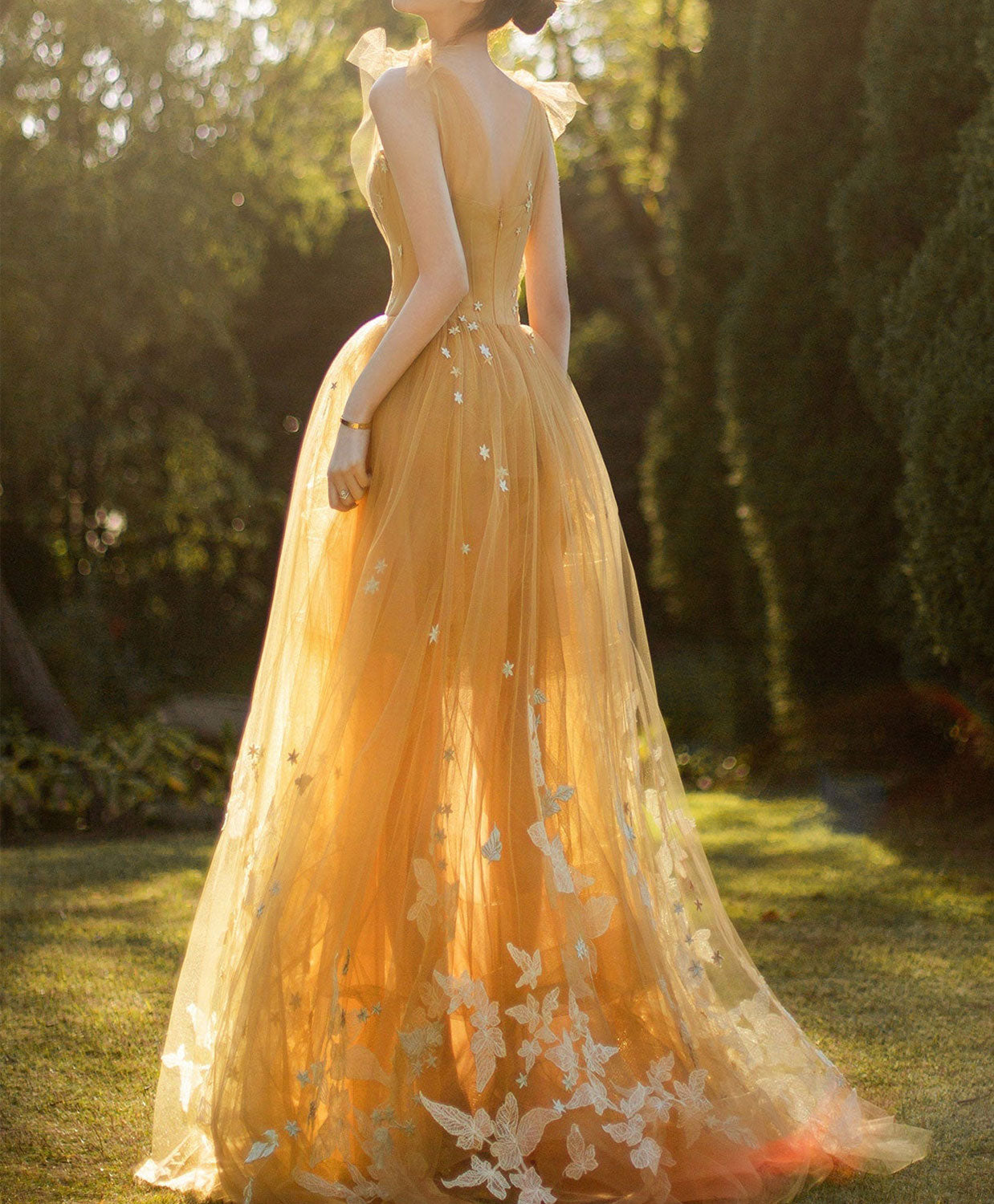 Elegant Champagne Tulle Lace Long Prom Dress & Evening Gown - Perfect for Formal Dances, Weddings, and Special Occasions