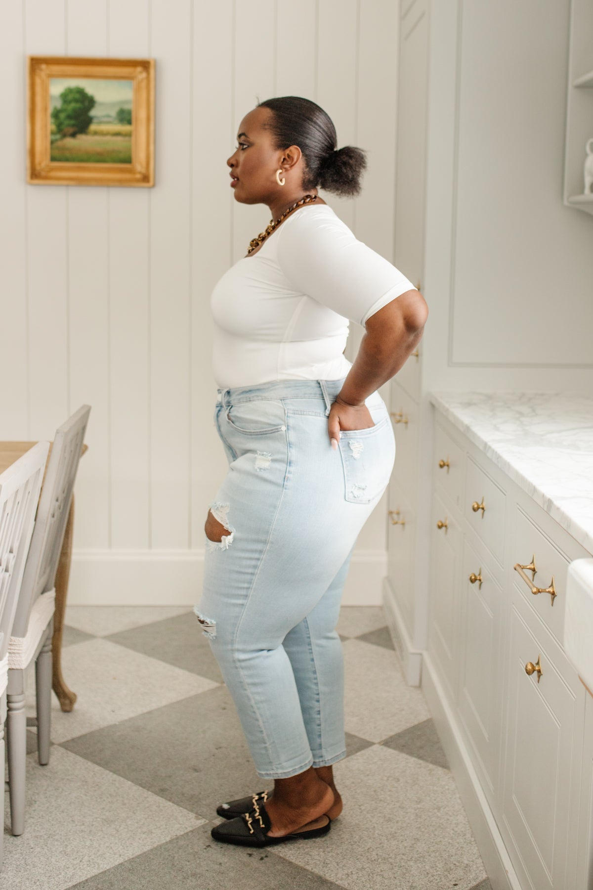 Super Light Destroyed Boyfriend Jeans for Women - Vintage Ripped Distressed High Waist Denim Pants (Casual Streetwear, Date Night, Weekend Outfits)