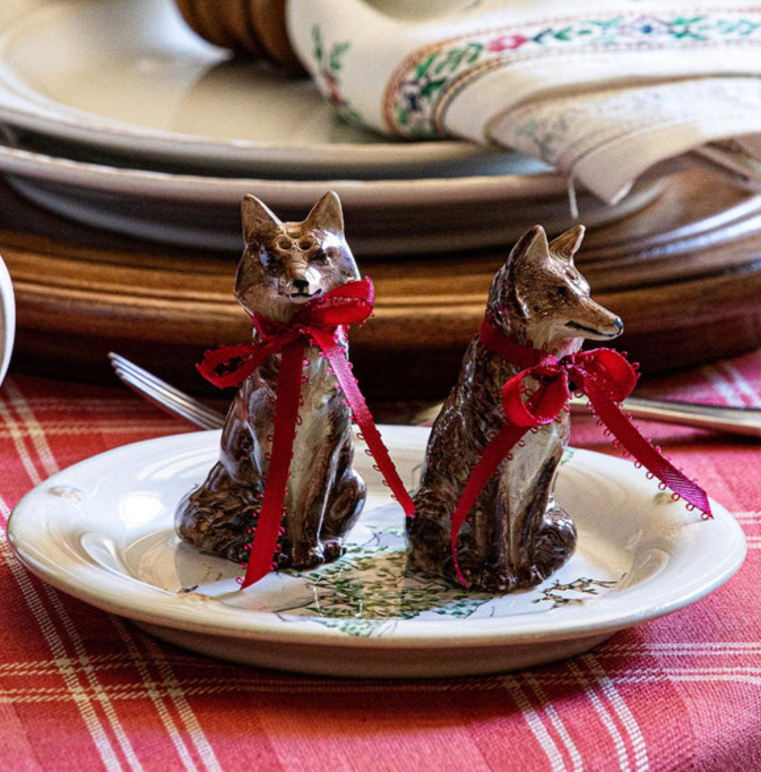 Juliska Clever Creatures Fox Salt and Pepper Shaker Set - 2 Piece Ceramic Animal Kitchenware for Dining Table Decor & Housewarming Gifts