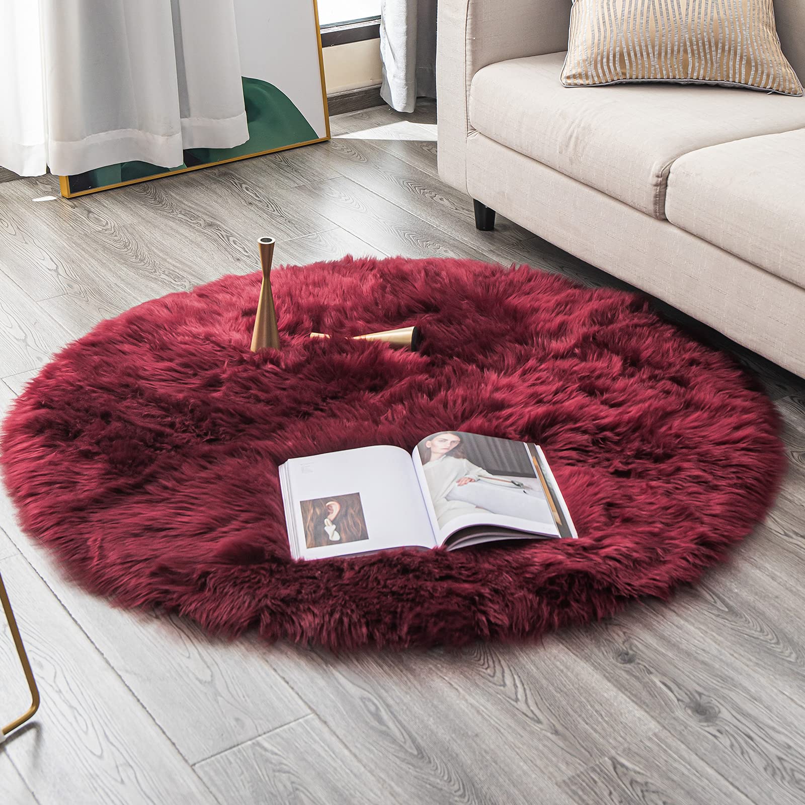 Faux Sheepskin Round Rug - 4ft Fluffy Carpet for Living Room & Nursery