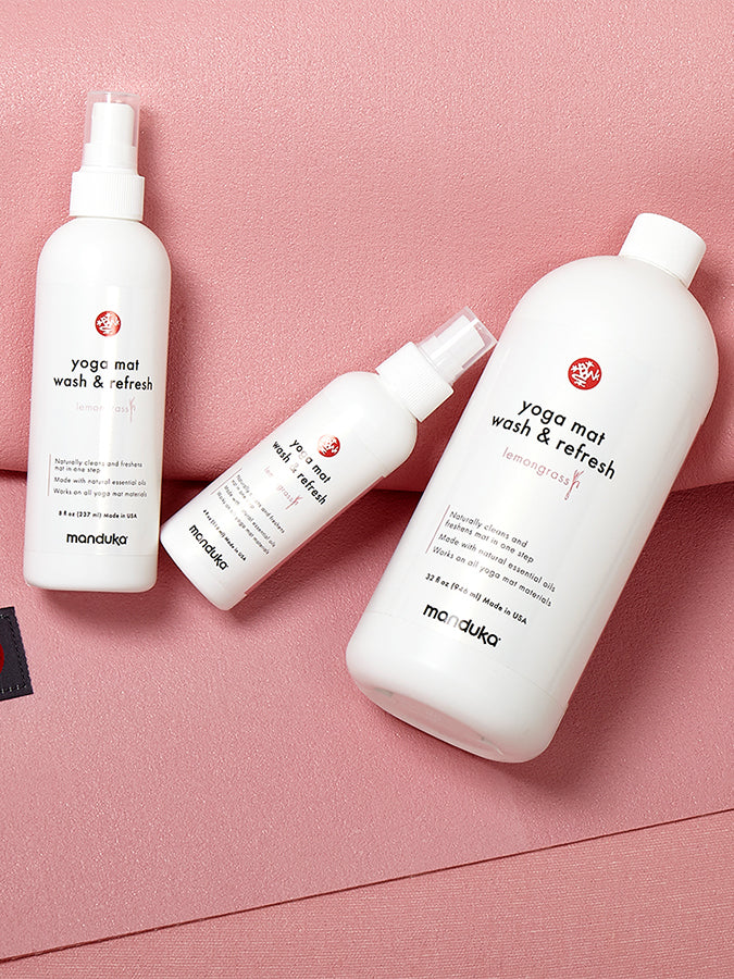 Manduka Yoga Mat Cleaner & Refresher Spray - 4oz (118ml) - Natural & Eco-Friendly Yoga Mat Wash for Deep Cleaning & Odor Removal - Perfect for Home, Studio & Travel Use