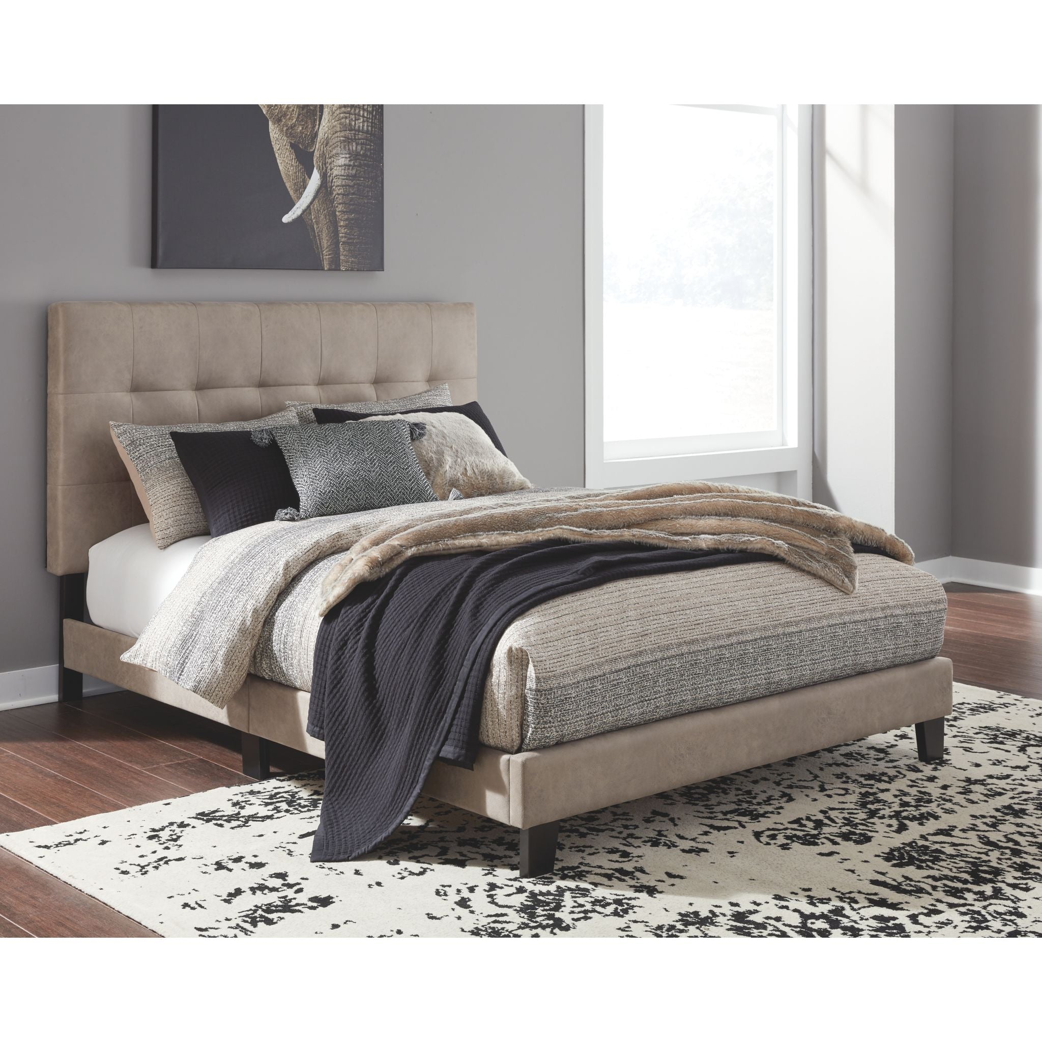 Adelloni Light Brown Upholstered Bed Frame - Queen Size Fabric Platform Bed with Wooden Slats for Bedroom, Guest Room & Master Suite