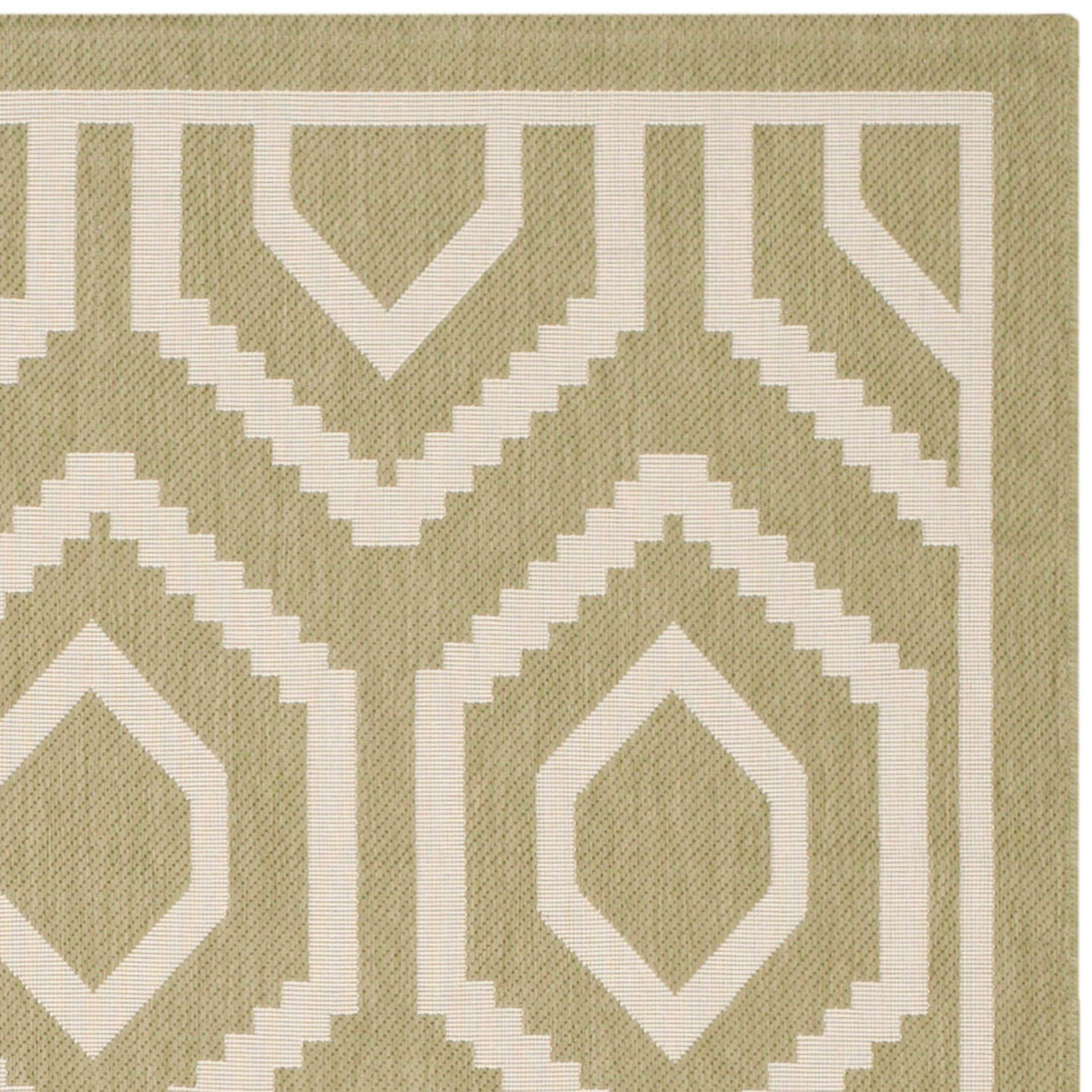 SAFAVIEH Courtyard Collection 7'10