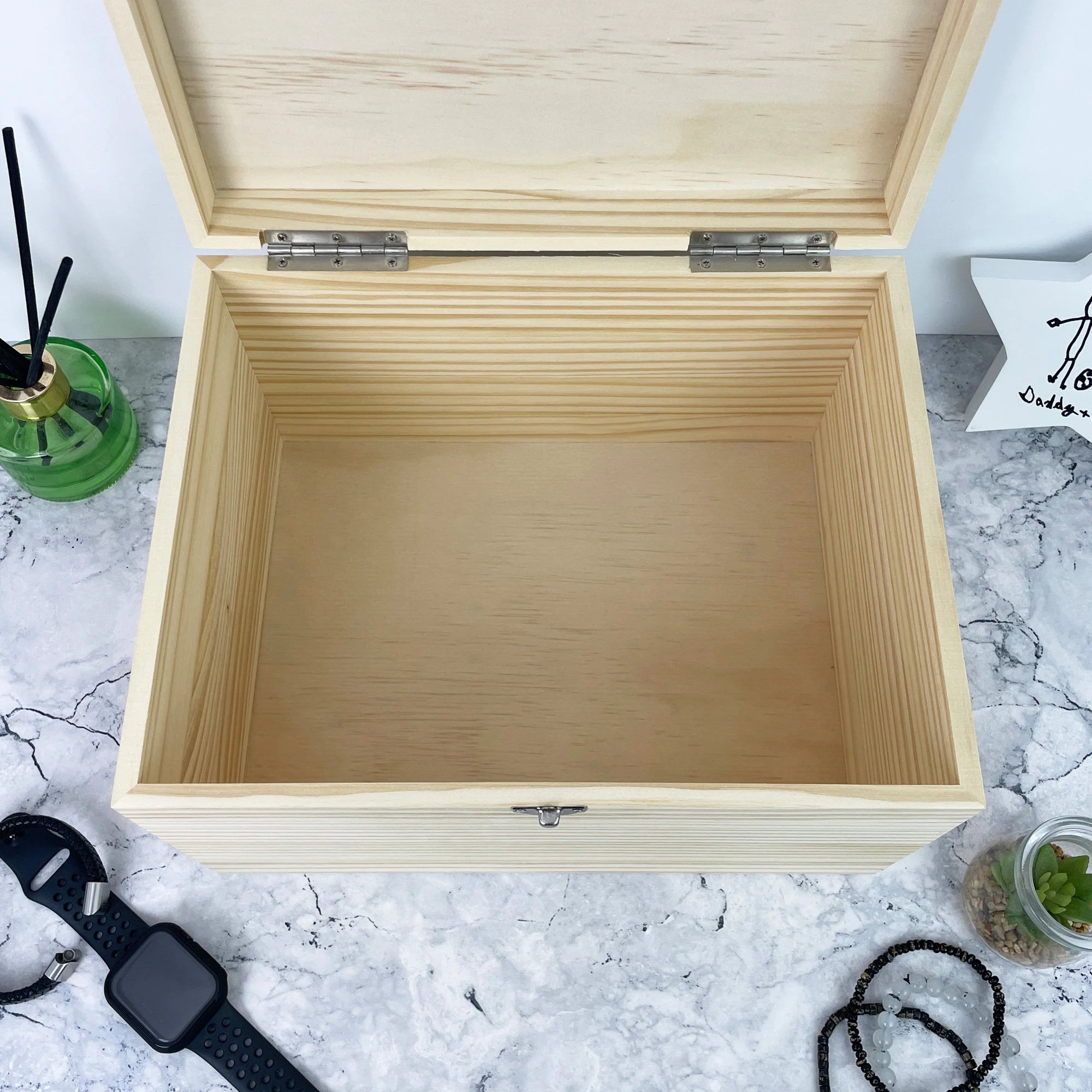 Personalized Father's Day Doodle Sketch Design Pine Wood Memory Keepsake Box - 5 Sizes (16cm, 20cm, 26cm, 30cm, 36cm) - Perfect for Gift Giving, Jewelry Storage & Family Heirlooms