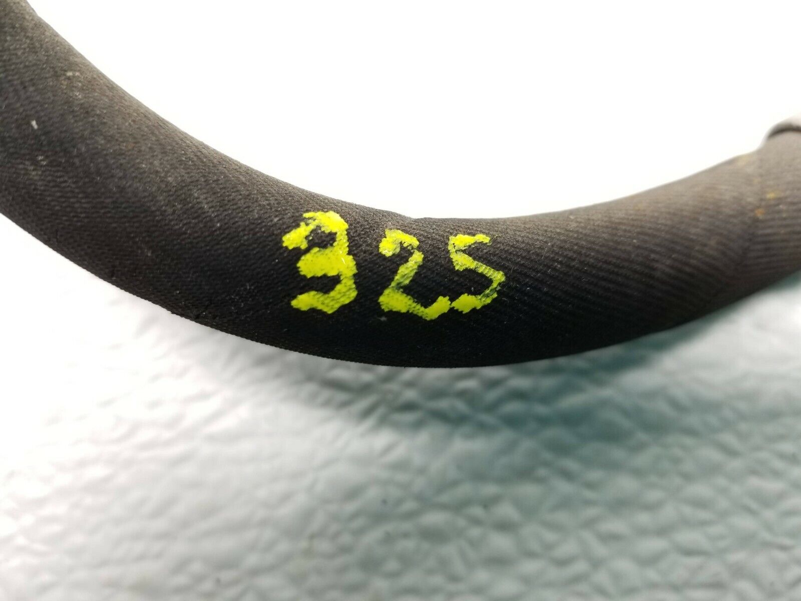 BMW E46 325xi AC Hose Pipe Line Replacement Part - OEM Quality Fit for 2001-2005 Models - Perfect for AC System Repair & Maintenance