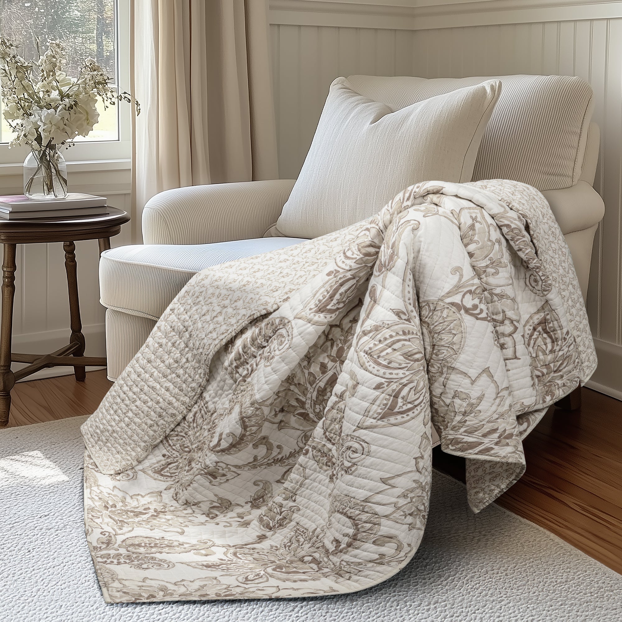 Bennett Quilted Throw Blanket - Soft Cozy Lightweight Bedspread for Couch, Sofa & Bed - Perfect for Home Decor, Gift Giving and Winter Warmth