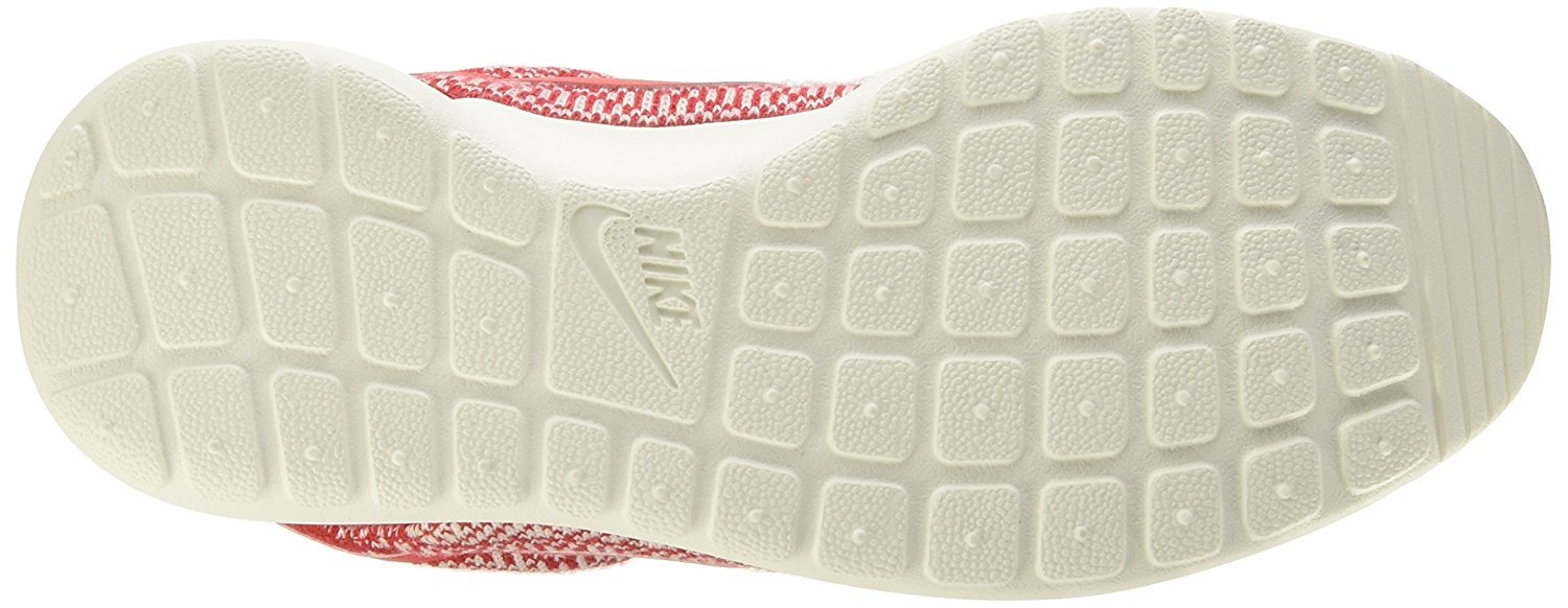 Nike Women's Roshe Run Winter Trainers 685286 - Lightweight Running Sneakers for Women, Comfortable & Warm Winter Shoes for Jogging, Gym, and Outdoor Activities