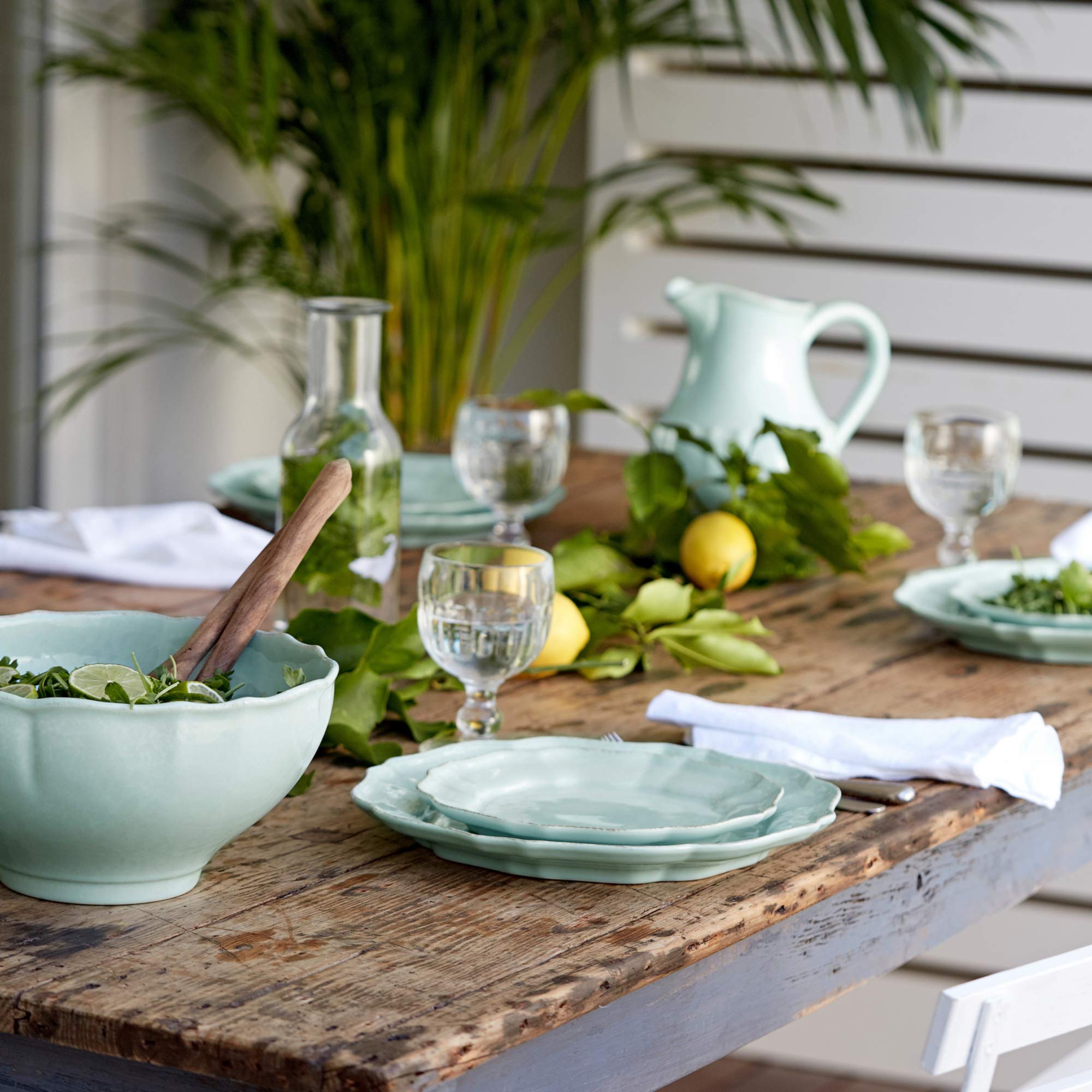 Casafina Ceramic Stoneware 5-Piece Dinnerware Set for 1 - Microwave & Dishwasher Safe, Food Safe, Restaurant Quality Tableware in Robin's Egg Blue | Perfect for Everyday Dining, Dinner Parties & Restaurant Use