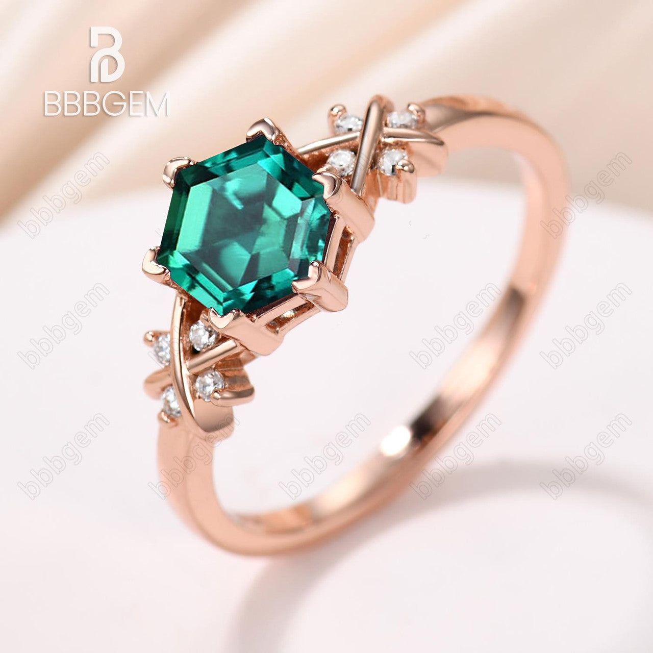 1.0ct Hexagon Lab-Created Emerald Cluster Ring for Women - Elegant Green Emerald Engagement Ring, Wedding Band, Mother's Day Gift | Perfect for Proposals, Anniversaries & Special Occasions