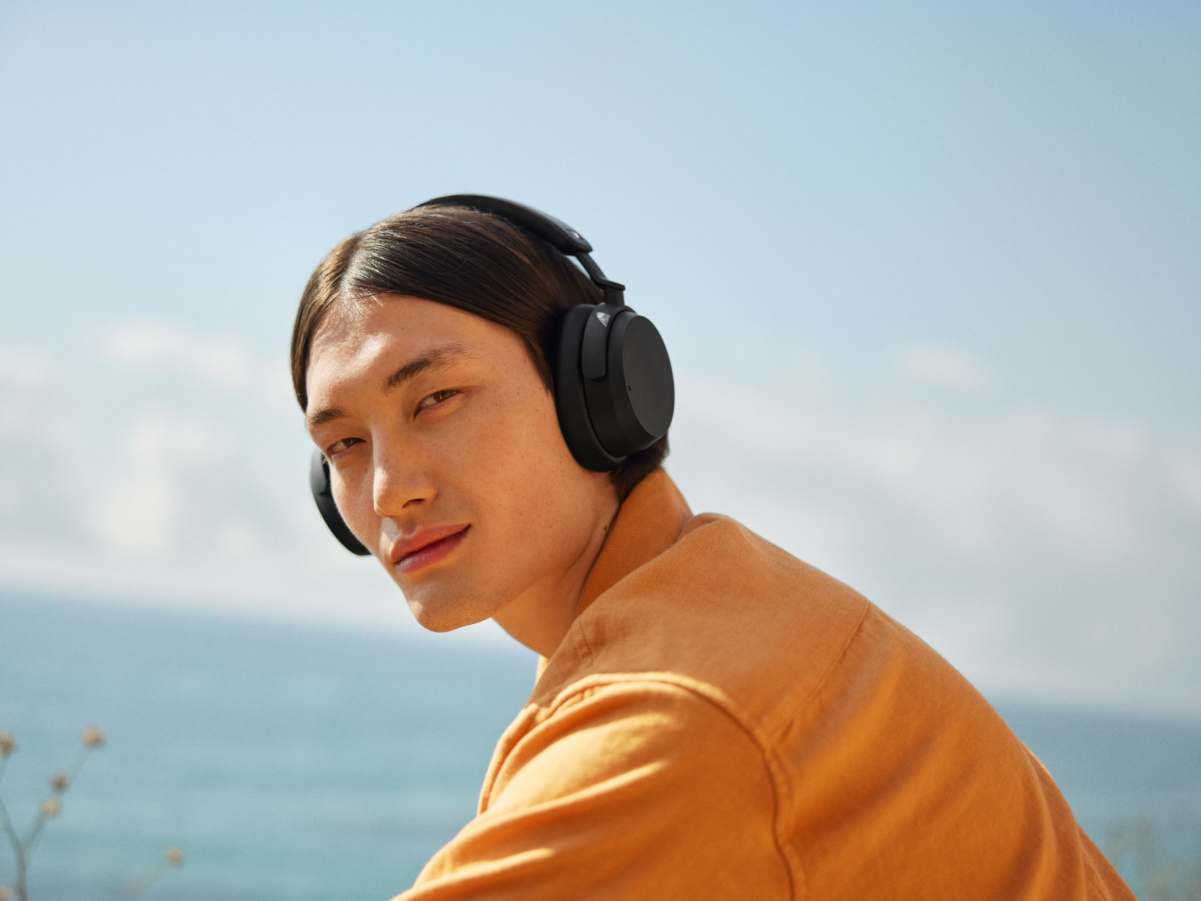 Sennheiser Accentum Wireless Headphones - Noise Cancelling, 50H Battery, Bluetooth 5.2 - Perfect for Travel, Work & Music Lovers
