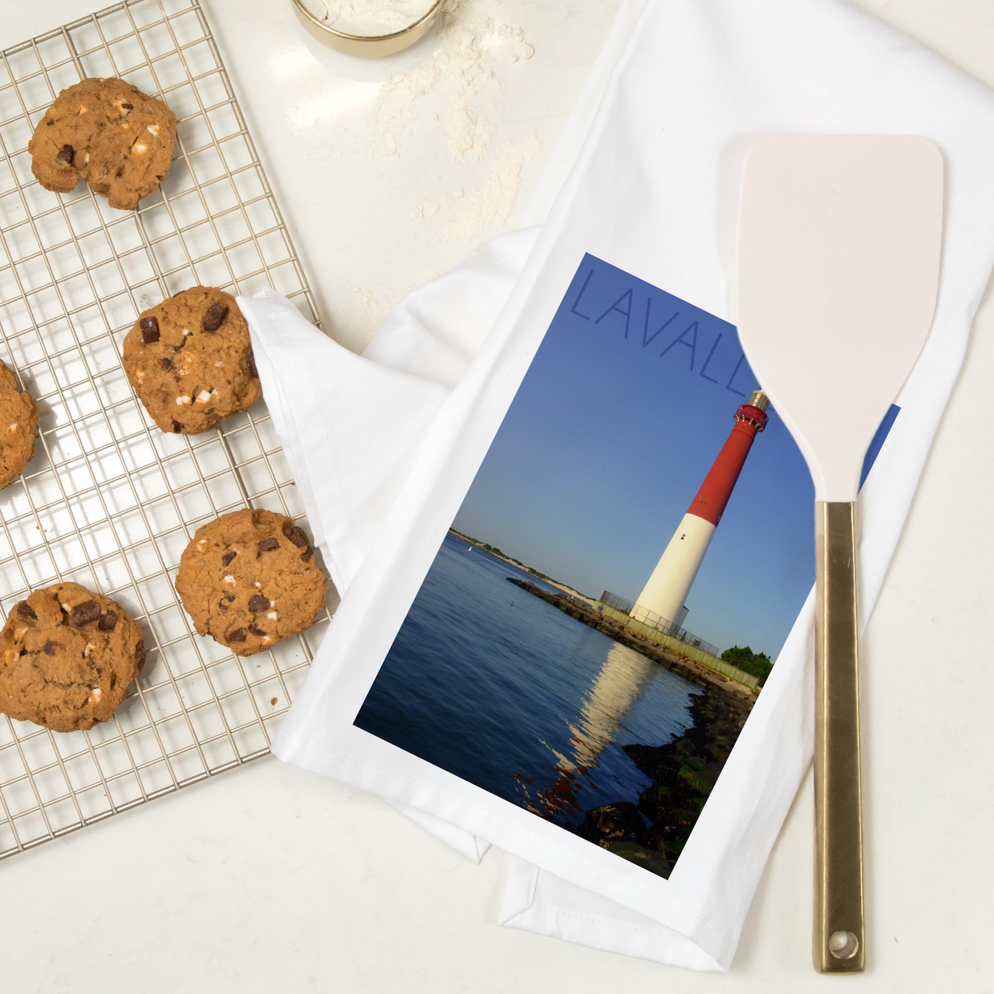 Barnegat Lighthouse Close Up Tea Towel - 100% Cotton Decorative Hand Towel for Kitchen & Home - Perfect for Coastal Decor, Dish Drying & Gift Giving