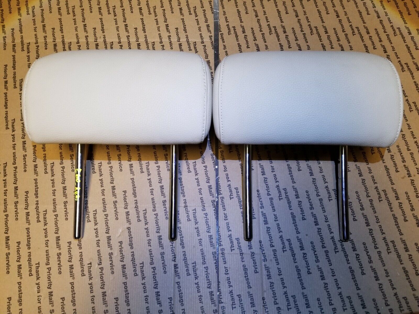 2005-2010 BMW E60 528iX Genuine OEM Left & Right Rear Seat Headrests - Perfect for Car Interior Upgrades & Comfort Enhancement