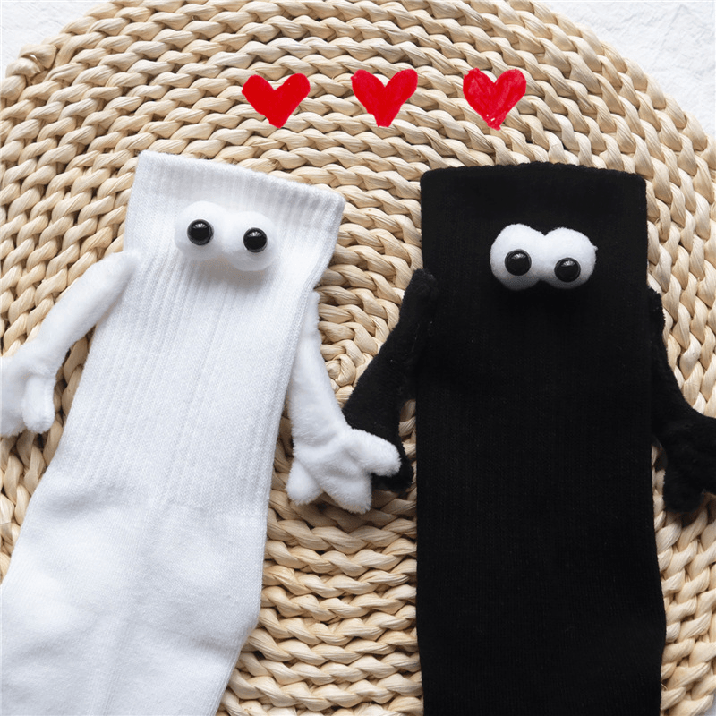 Hand In Hand Magnetic Holding Hands Socks - Couple's Matching Gift for Valentine's Day, Anniversaries & Romantic Getaways