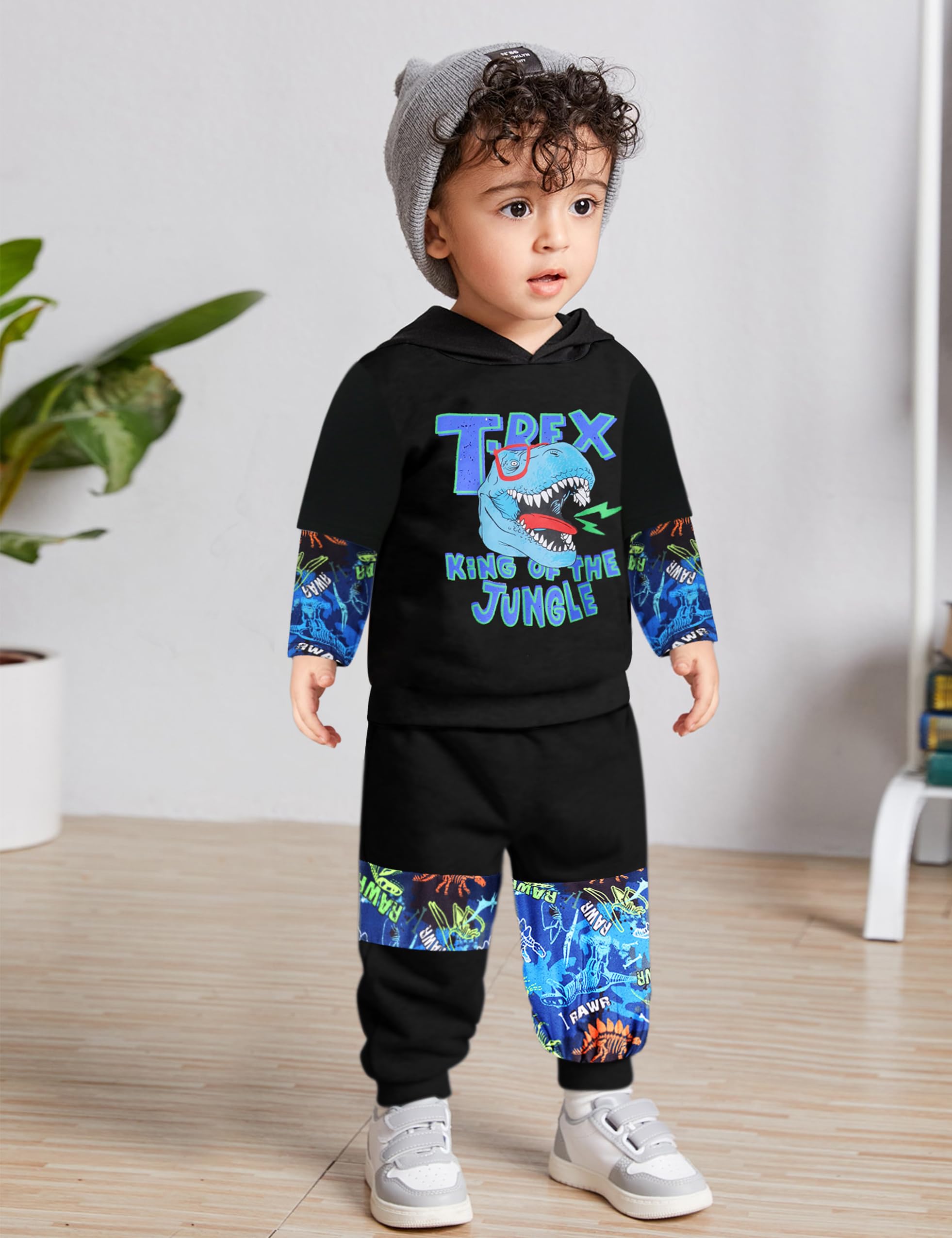 Dinosaur Print Boys Winter Outfits 2-Piece Set - Long Sleeve Top & Pants for Toddlers | Warm Playwear for Outdoor Activities & Holiday Photos