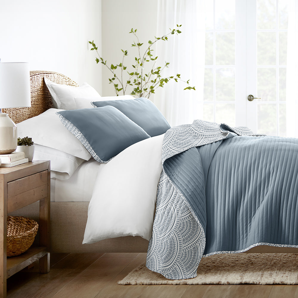 Reversible Scallop Quilted Coverlet Set - Soft & Stylish Bedding for Master Bedroom, Guest Room, or Dorm Decor - Perfect for All Seasons