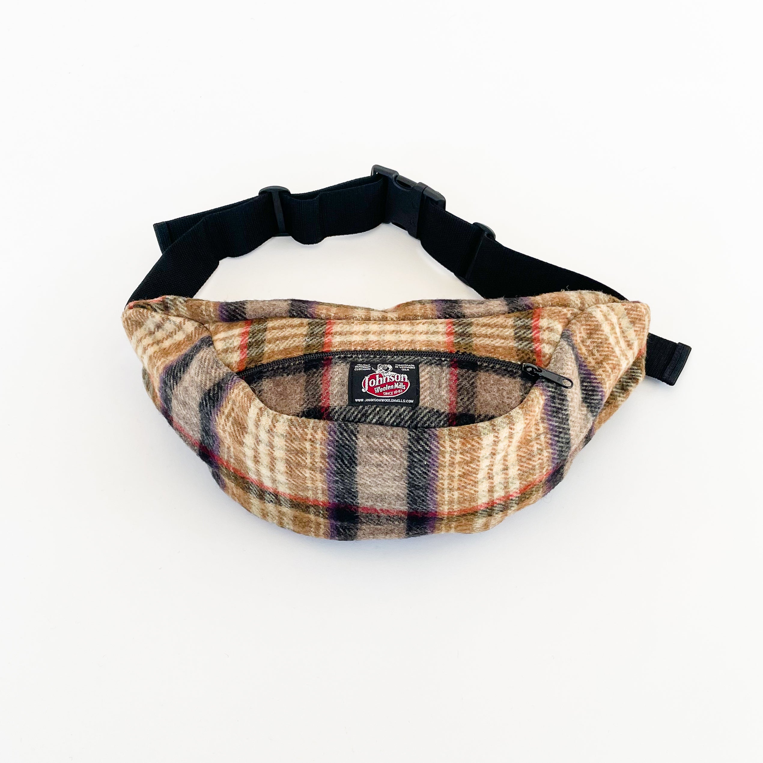 Stylish Oversized Wool Fanny Pack for Men & Women - Trendy Waist Bag with Adjustable Belt - Perfect for Travel, Hiking, and Everyday Use