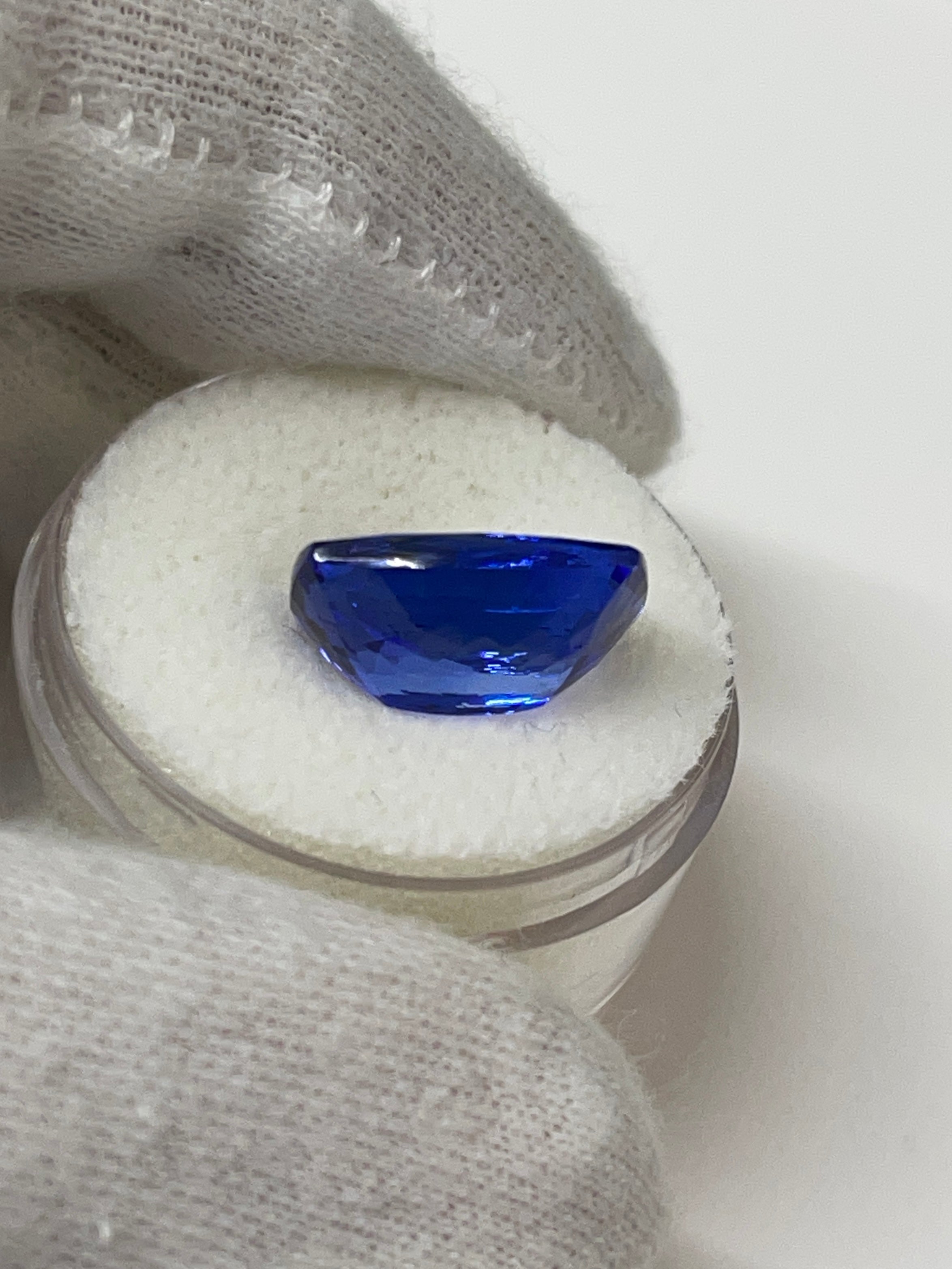 8.56 Carat GIA Certified Natural Violetish Blue Tanzanite Loose Gemstone - 14x11mm Cushion Cut for Jewelry Making, Engagement Rings & Collector's Pieces