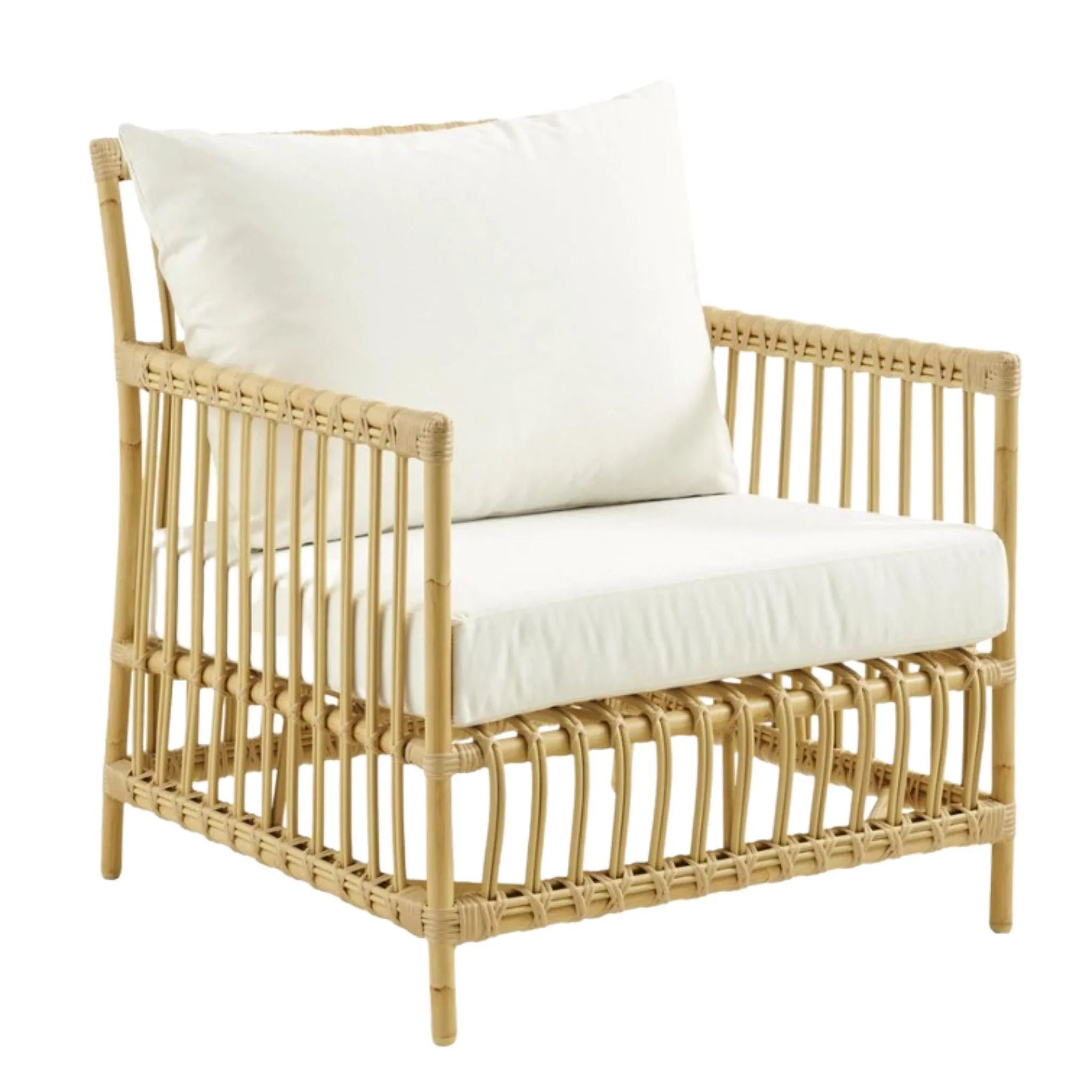 AluRattan™ Outdoor Lounge Chair - Lightweight & Weather-Resistant Patio Furniture for Garden, Poolside, or Balcony (3 Color Options)