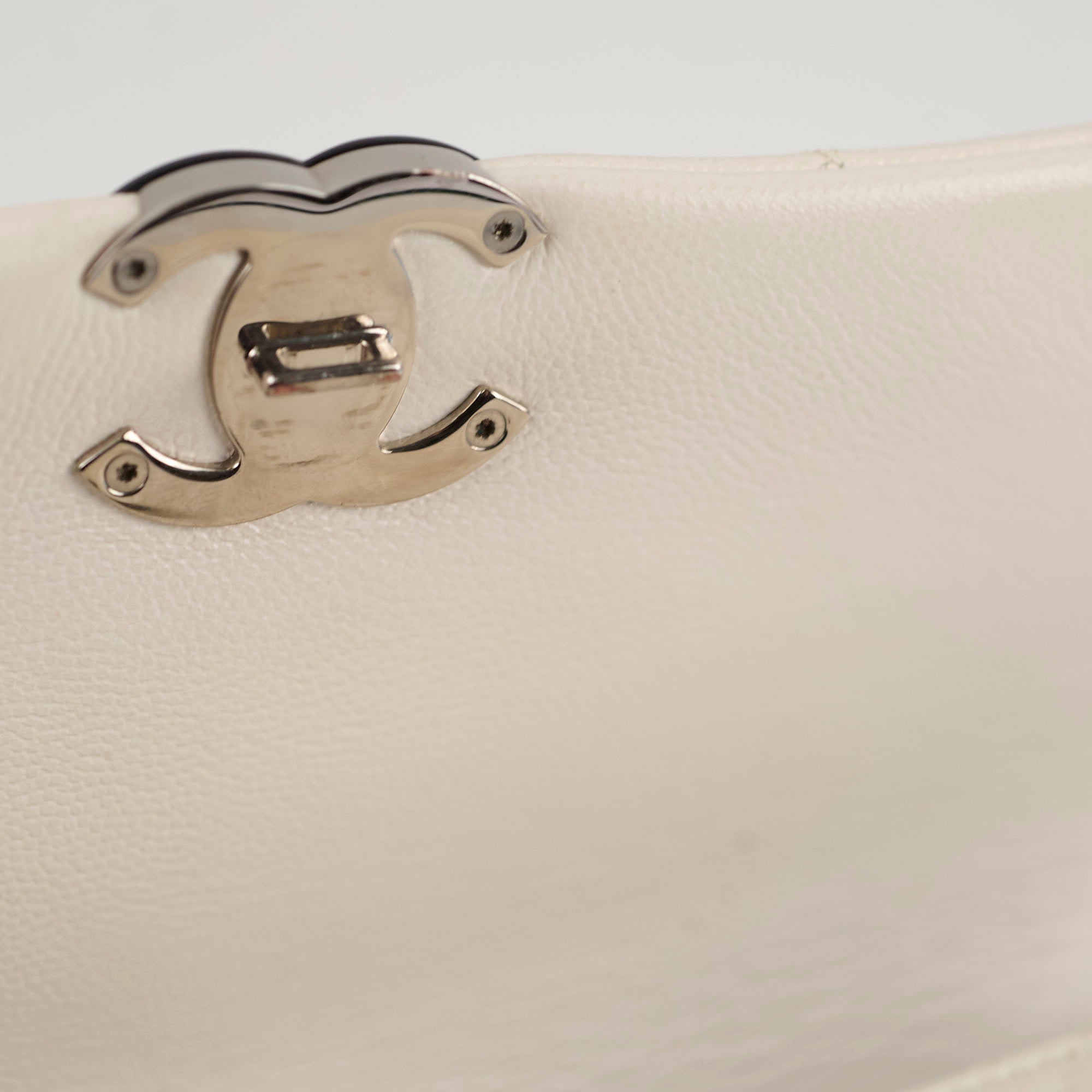 Chanel Caviar Leather Everything Flap Bag White 31 Series - Luxury Handbag for Women, Perfect for Parties, Weddings & Everyday Elegance
