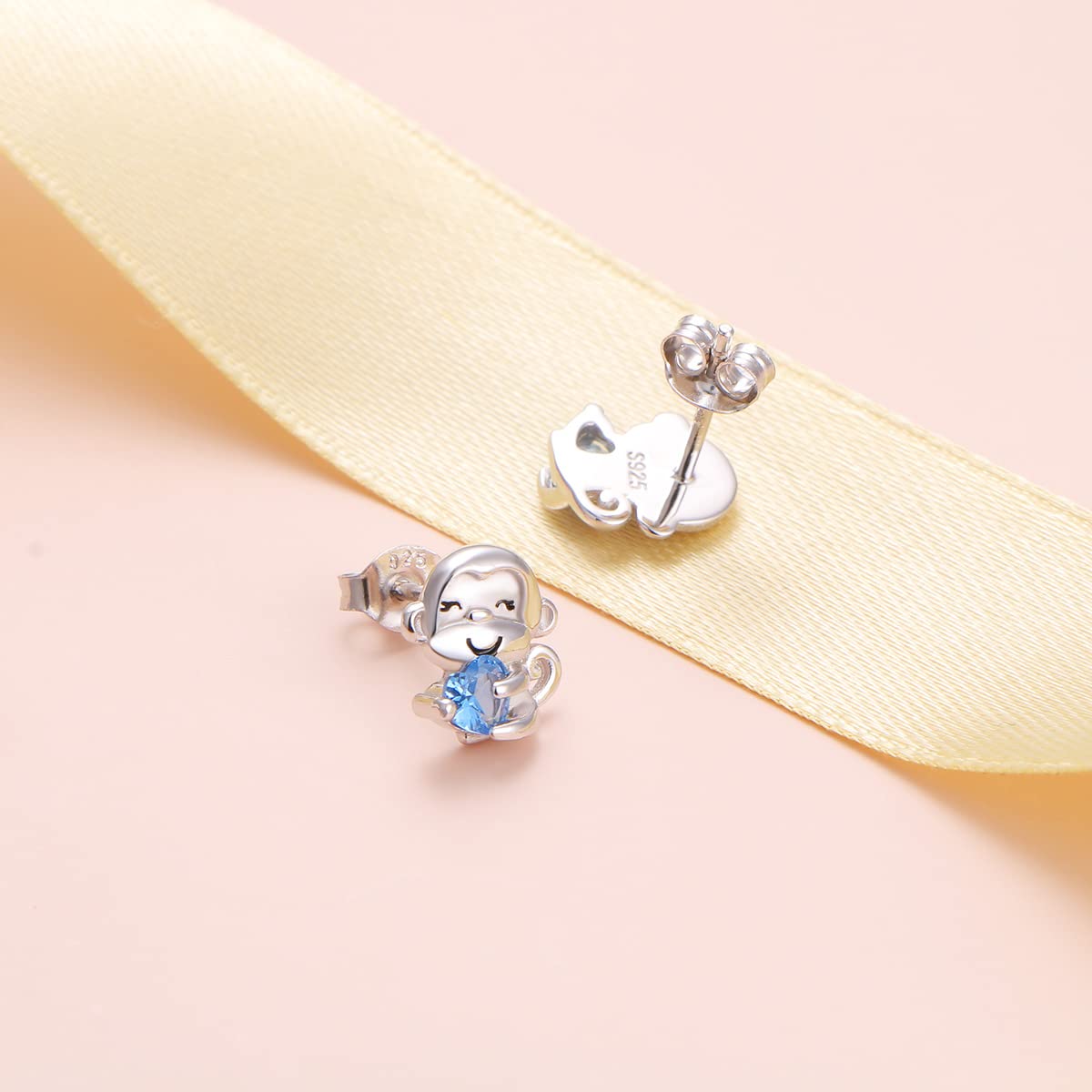 Flyow Monkey Jewelry Set - 925 Sterling Silver Monkey Necklace & Stud Earrings for Women & Girls | Cute Animal-Themed Gift for Birthdays, Christmas & Everyday Wear