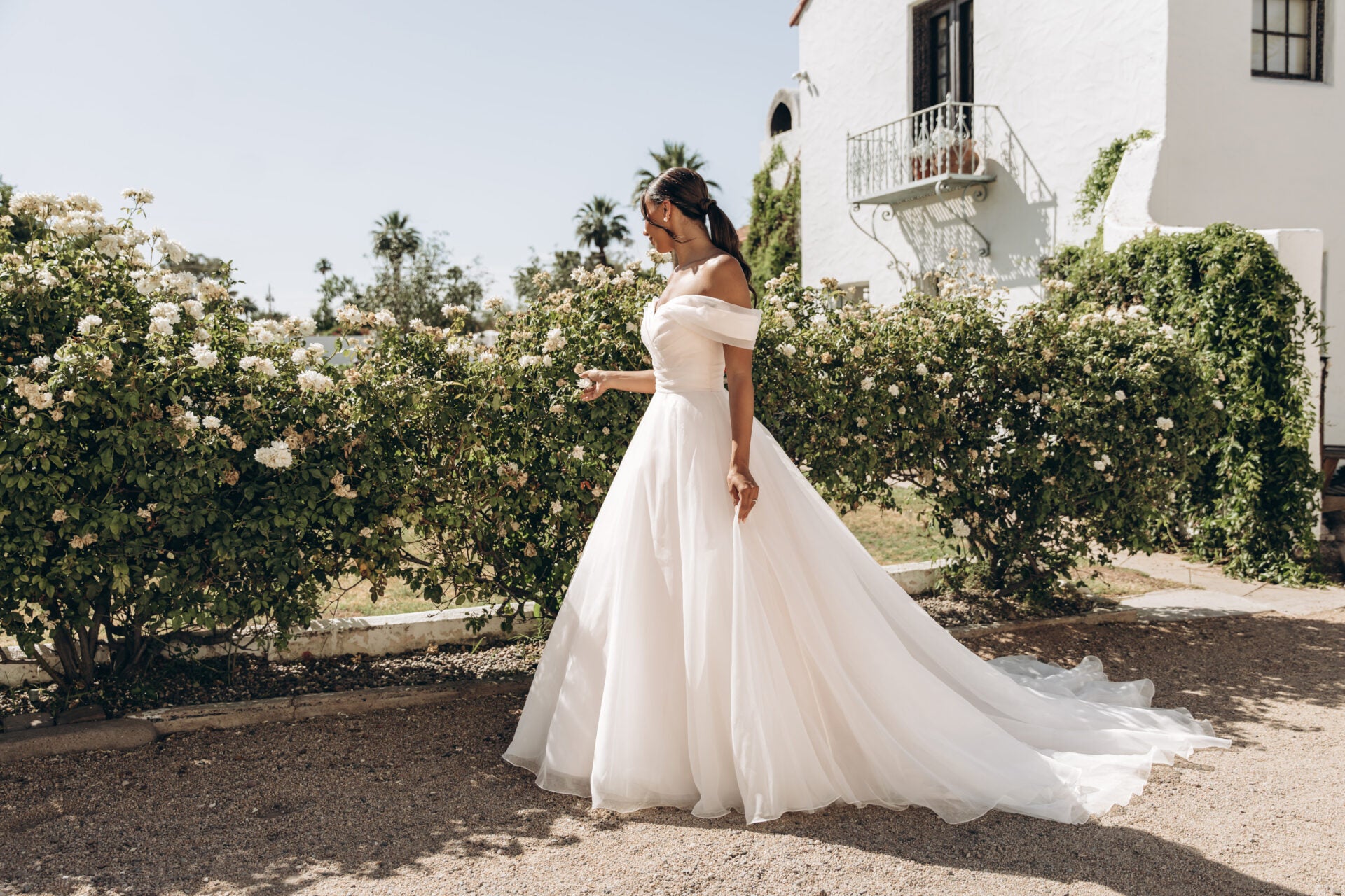 Kaylani Stella York Wedding Dresses – Elegant Lace Bridal Gowns for Church Ceremony & Beach Weddings